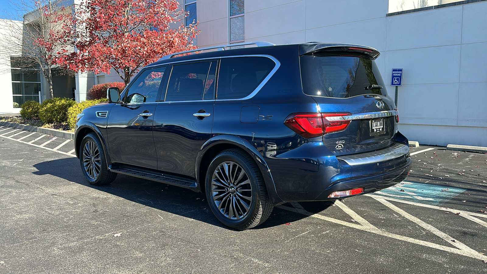 2023 INFINITI QX80 SENSORY 8