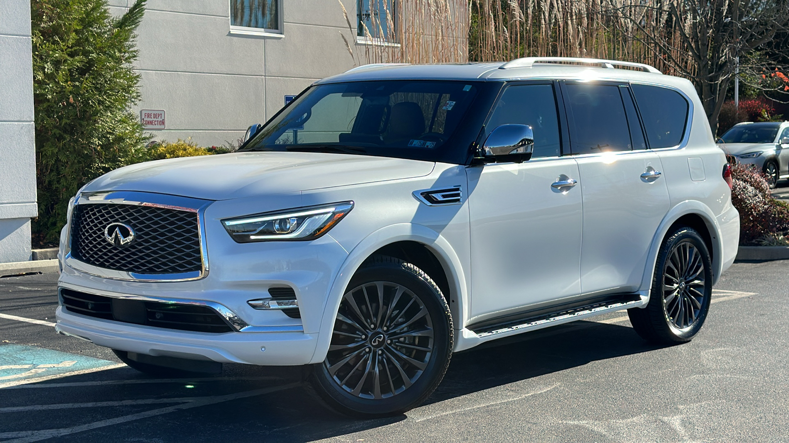 2024 INFINITI QX80 SENSORY 1