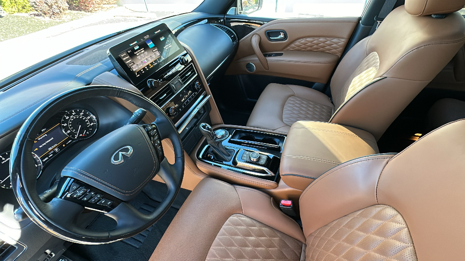 2024 INFINITI QX80 SENSORY 23