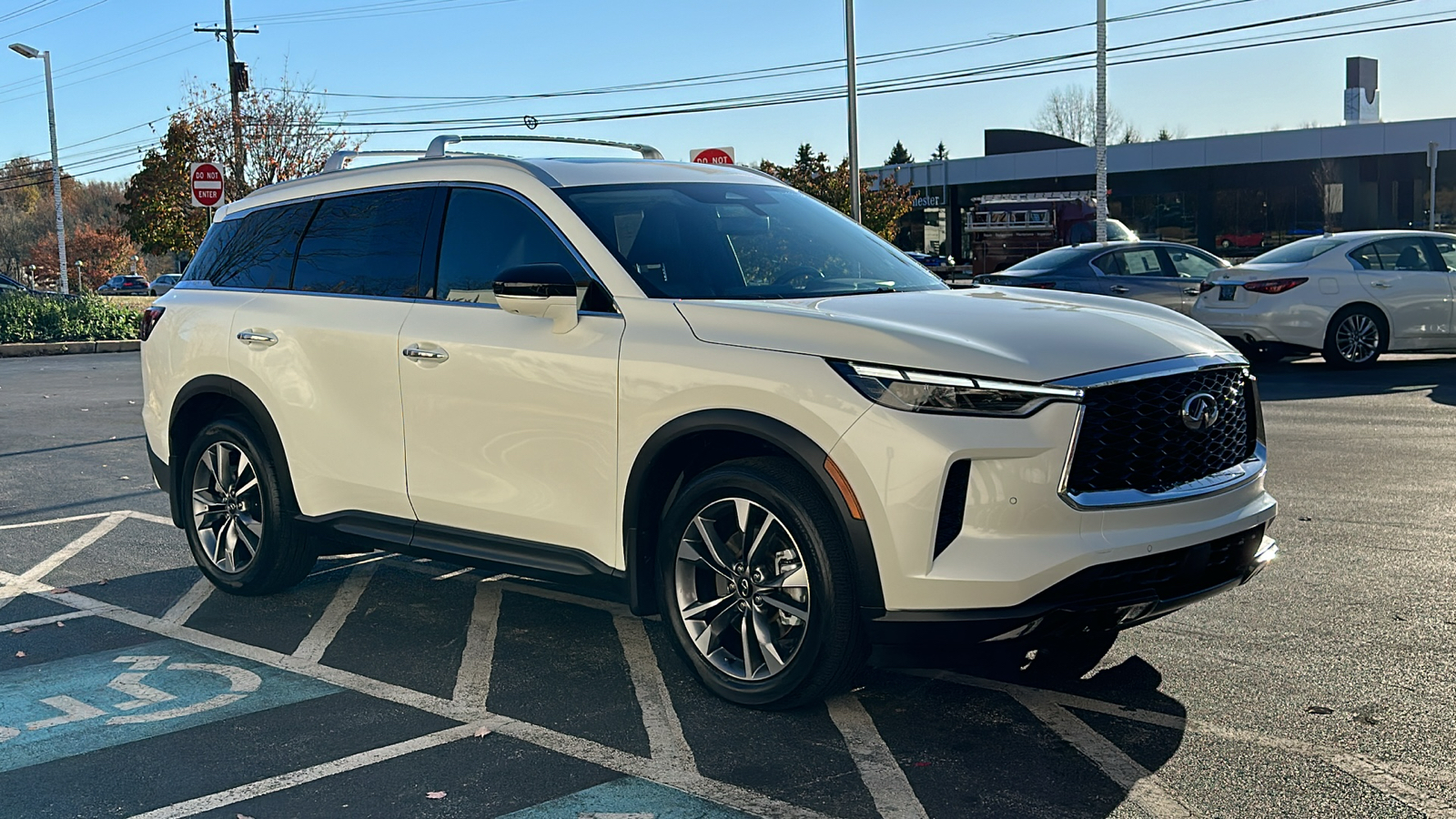 2024 INFINITI QX60 LUXE 2