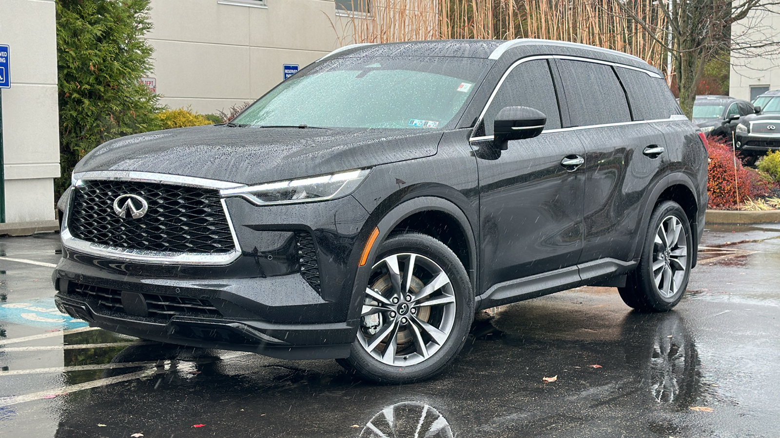 2024 INFINITI QX60 LUXE 1