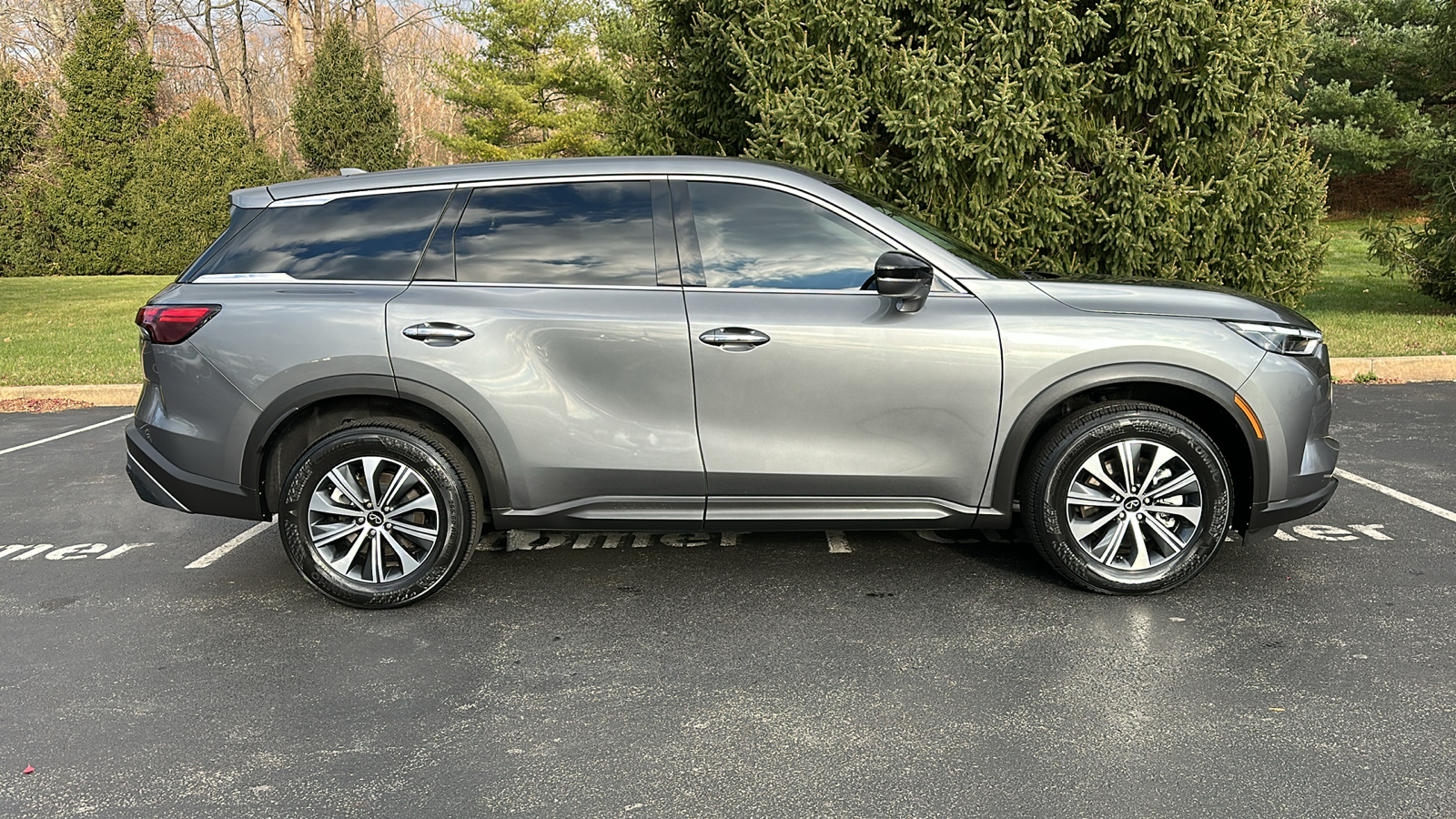 2024 INFINITI QX60 PURE 28