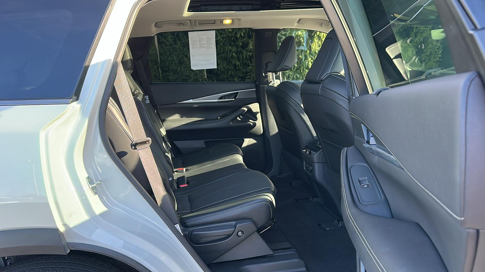 2023 INFINITI QX60 LUXE 24