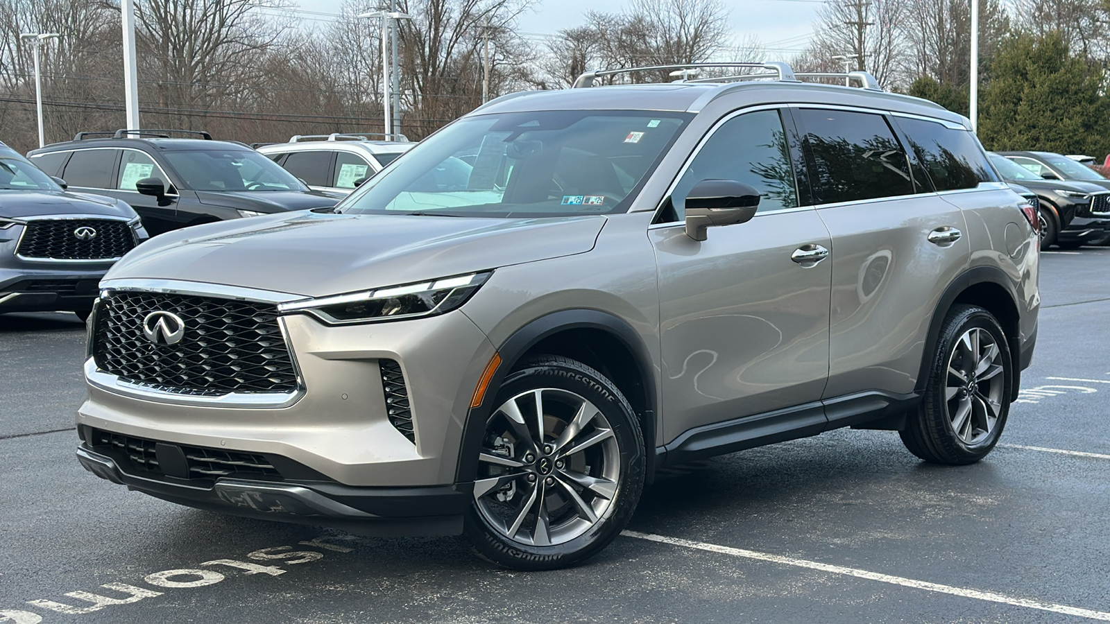 2022 INFINITI QX60 LUXE 1