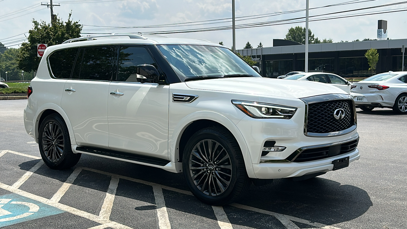 2024 INFINITI QX80 SENSORY 2