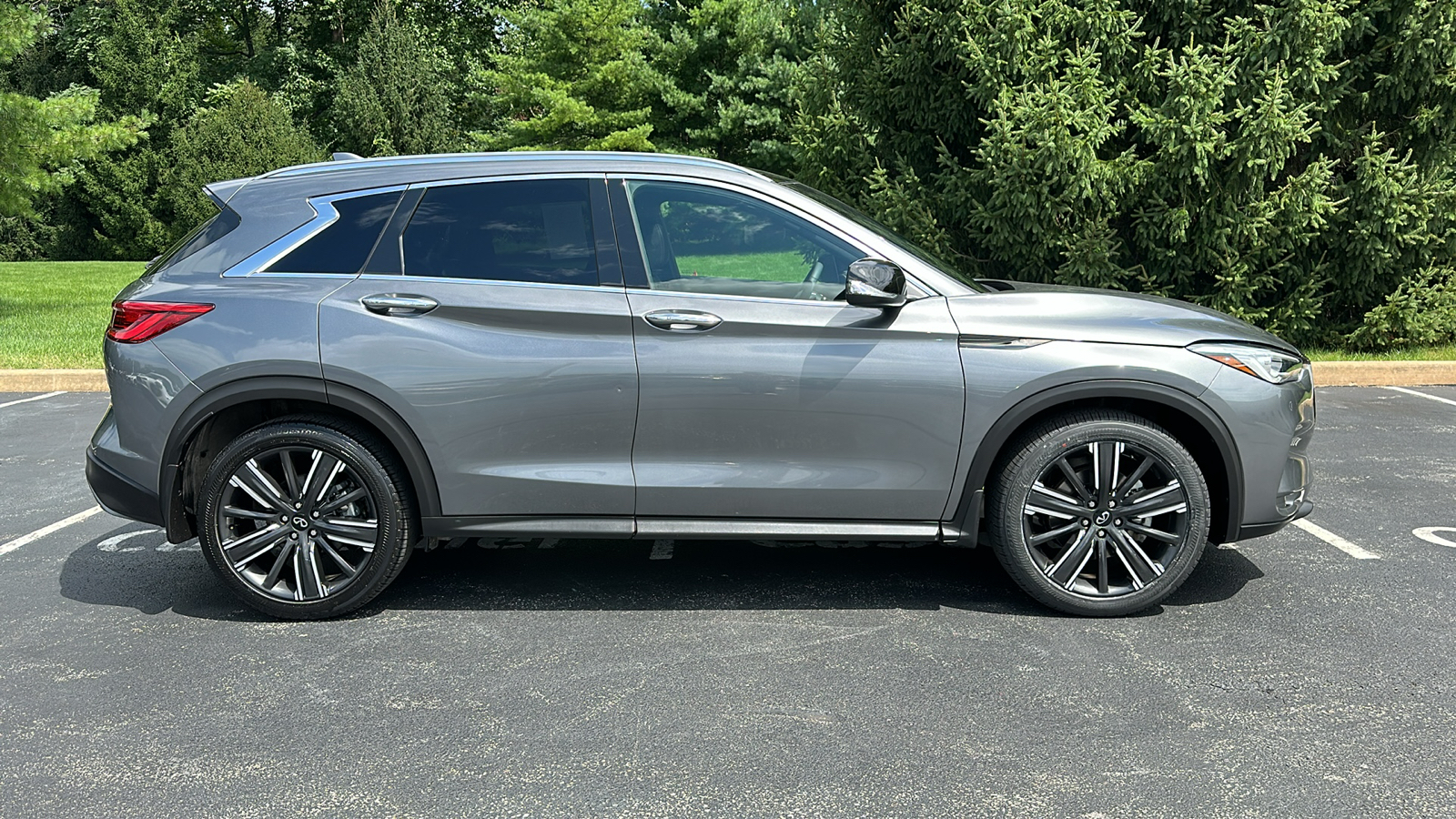 2021 INFINITI QX50 LUXE 29