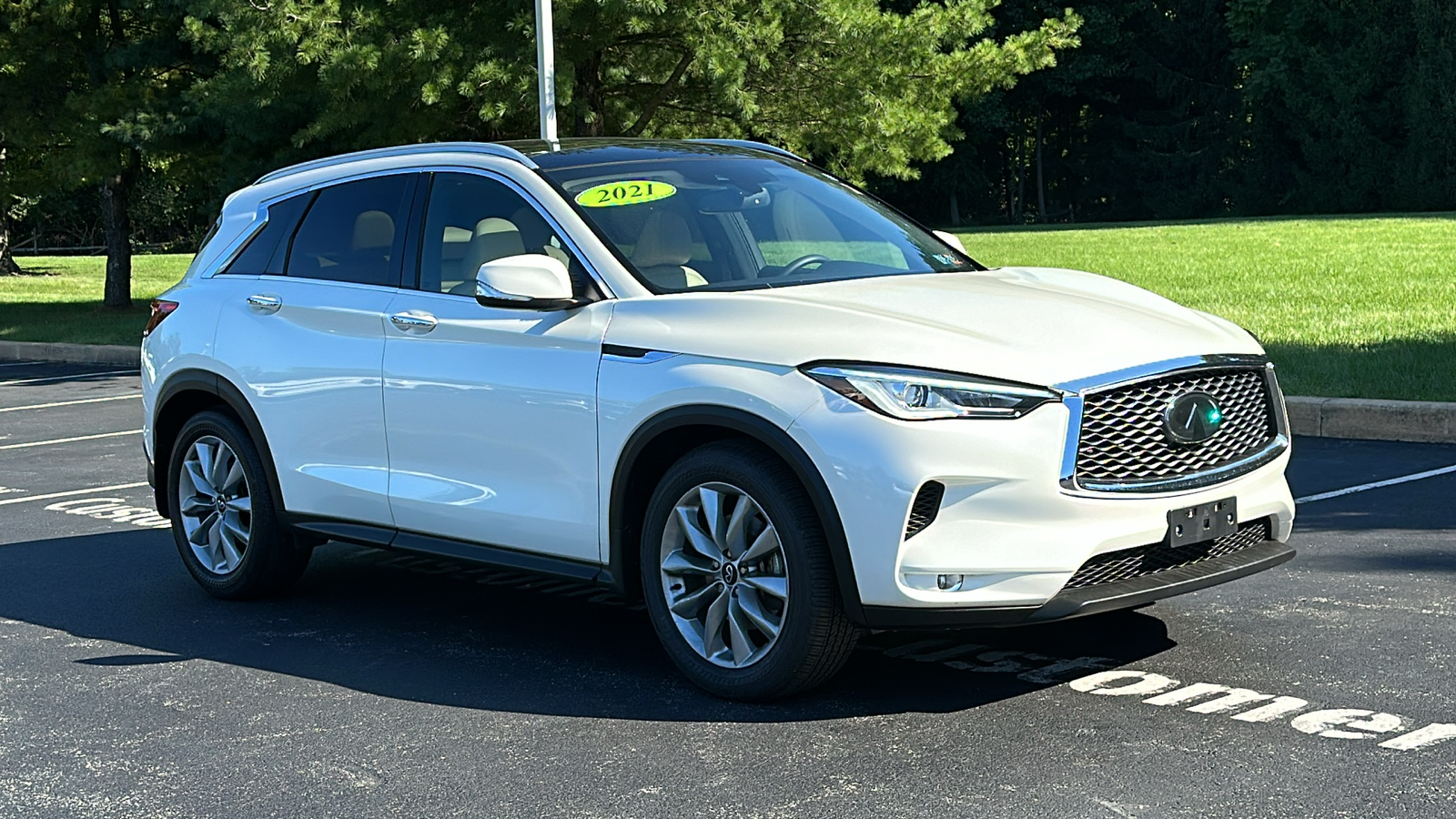 2021 INFINITI QX50 LUXE 2