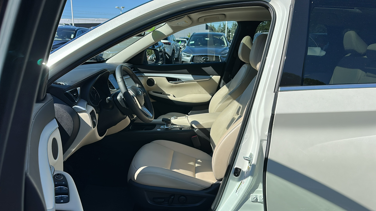 2021 INFINITI QX50 LUXE 13