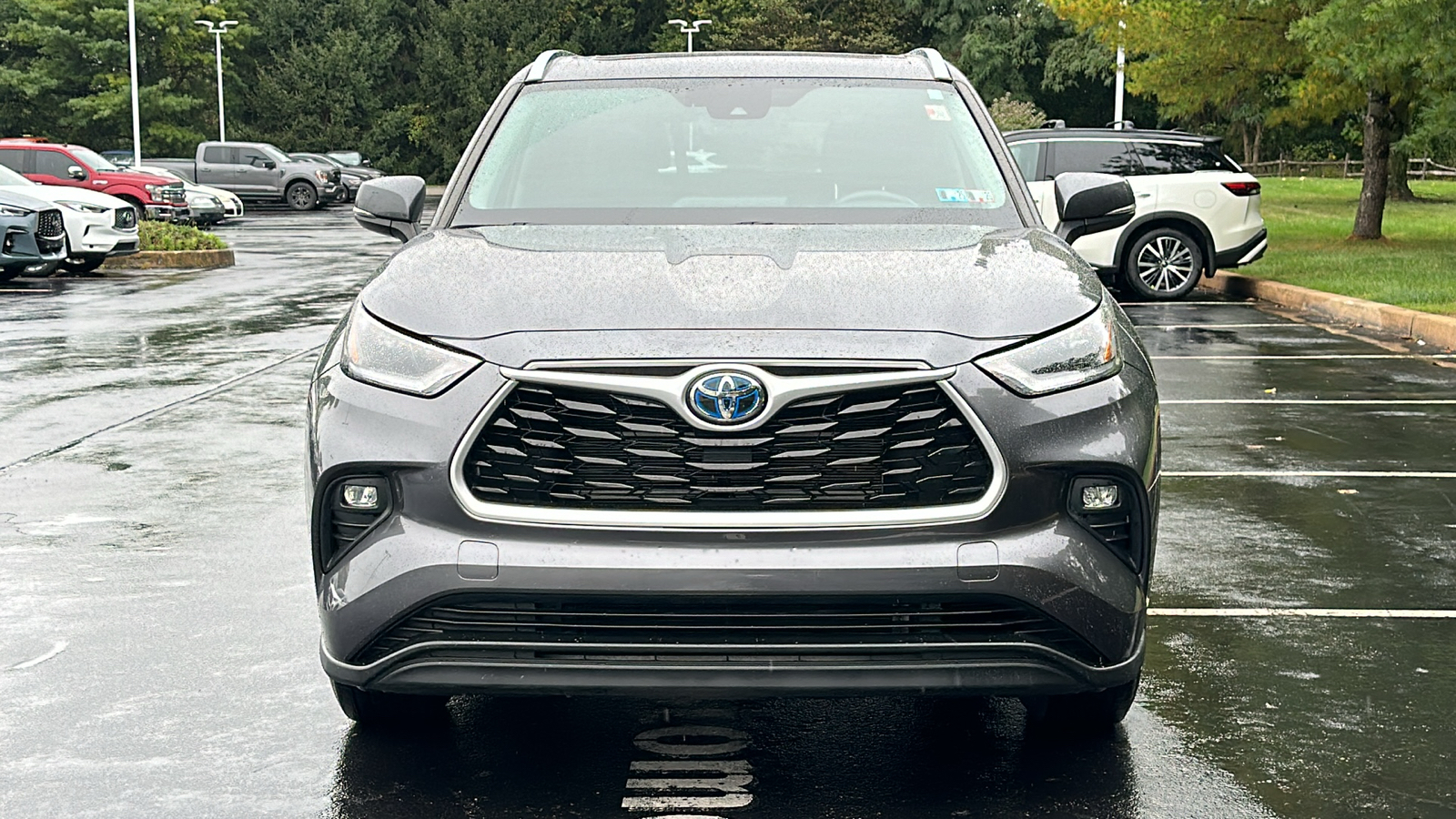 2021 Toyota Highlander Hybrid XLE 3