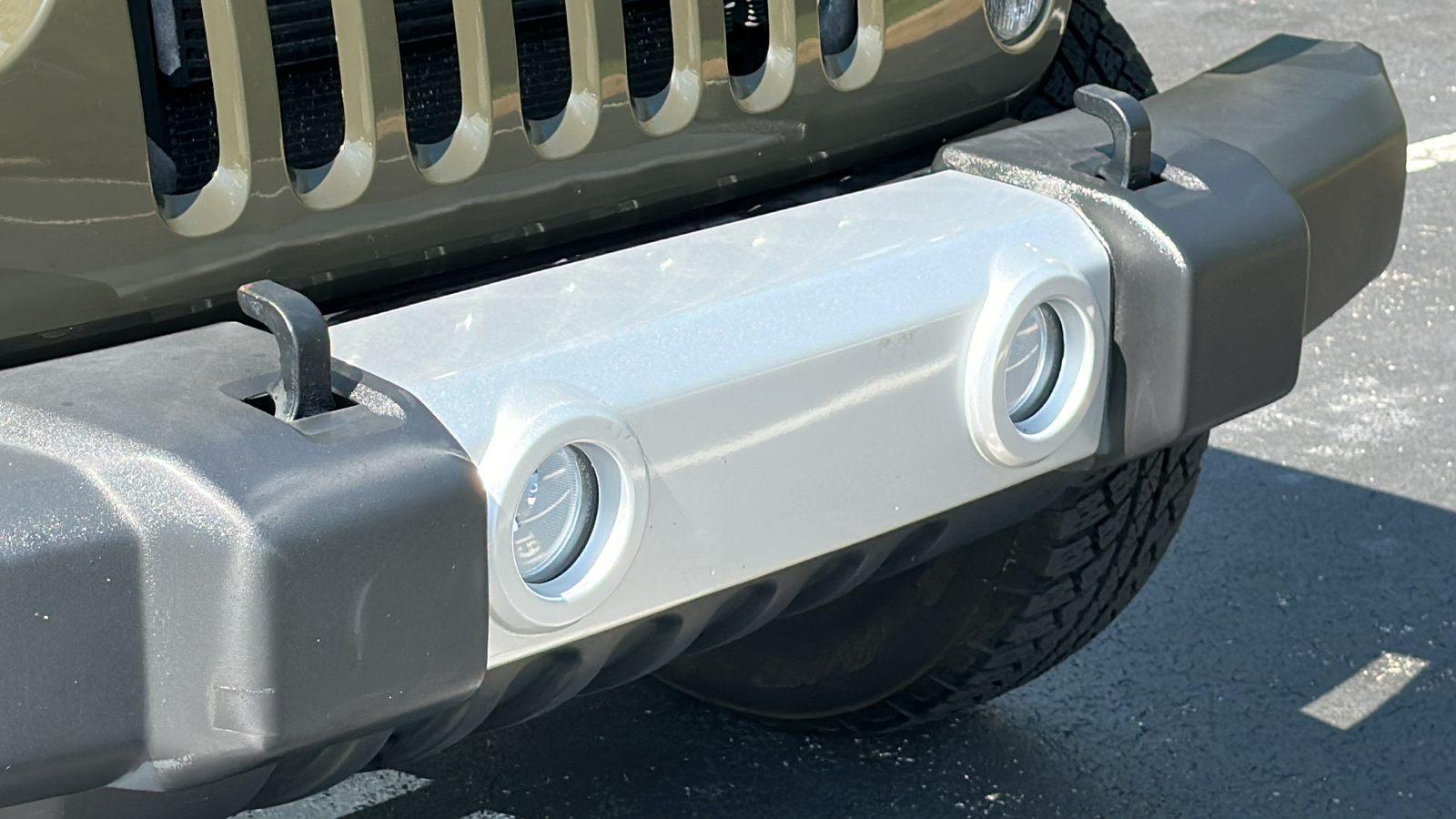 2015 Jeep Wrangler Unlimited Sahara 5