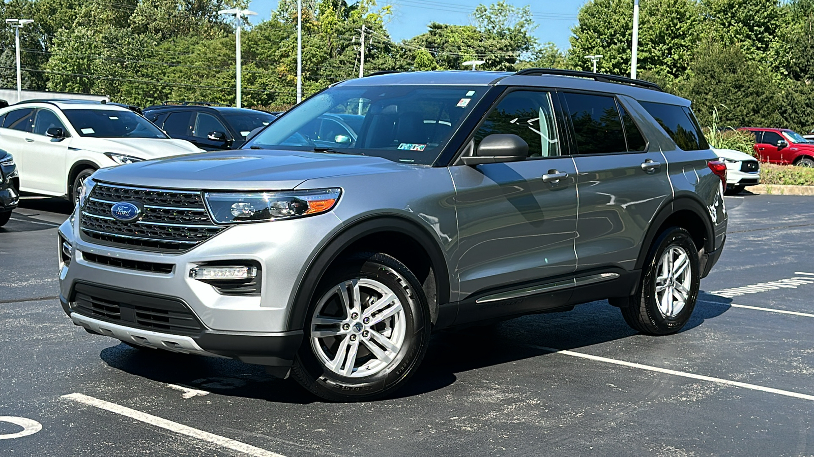 2022 Ford Explorer XLT 1