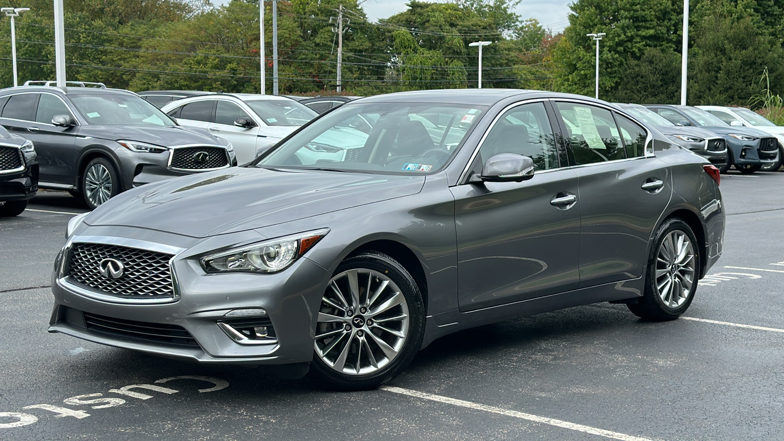 2023 INFINITI Q50 LUXE 1