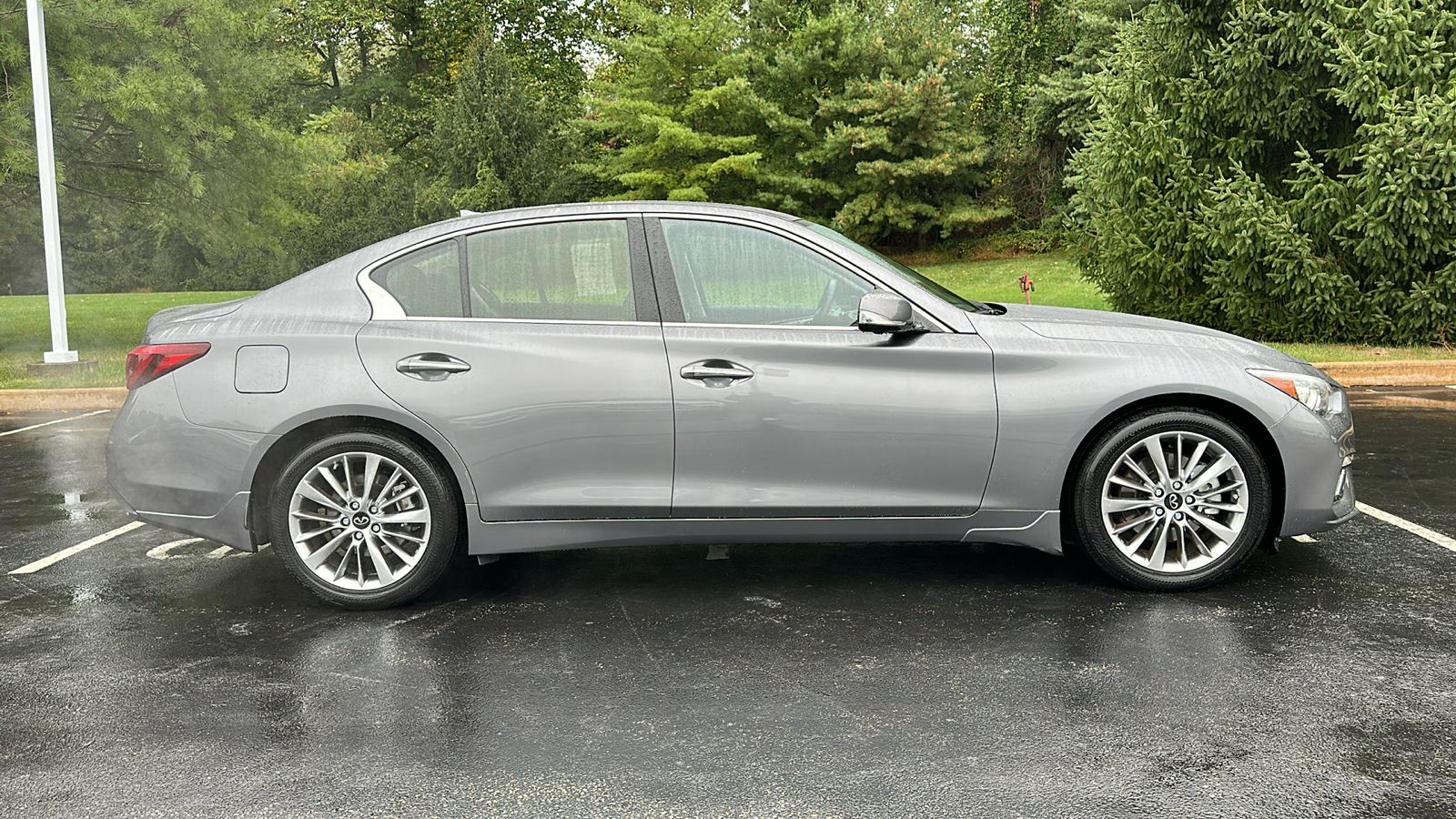 2023 INFINITI Q50 LUXE 29