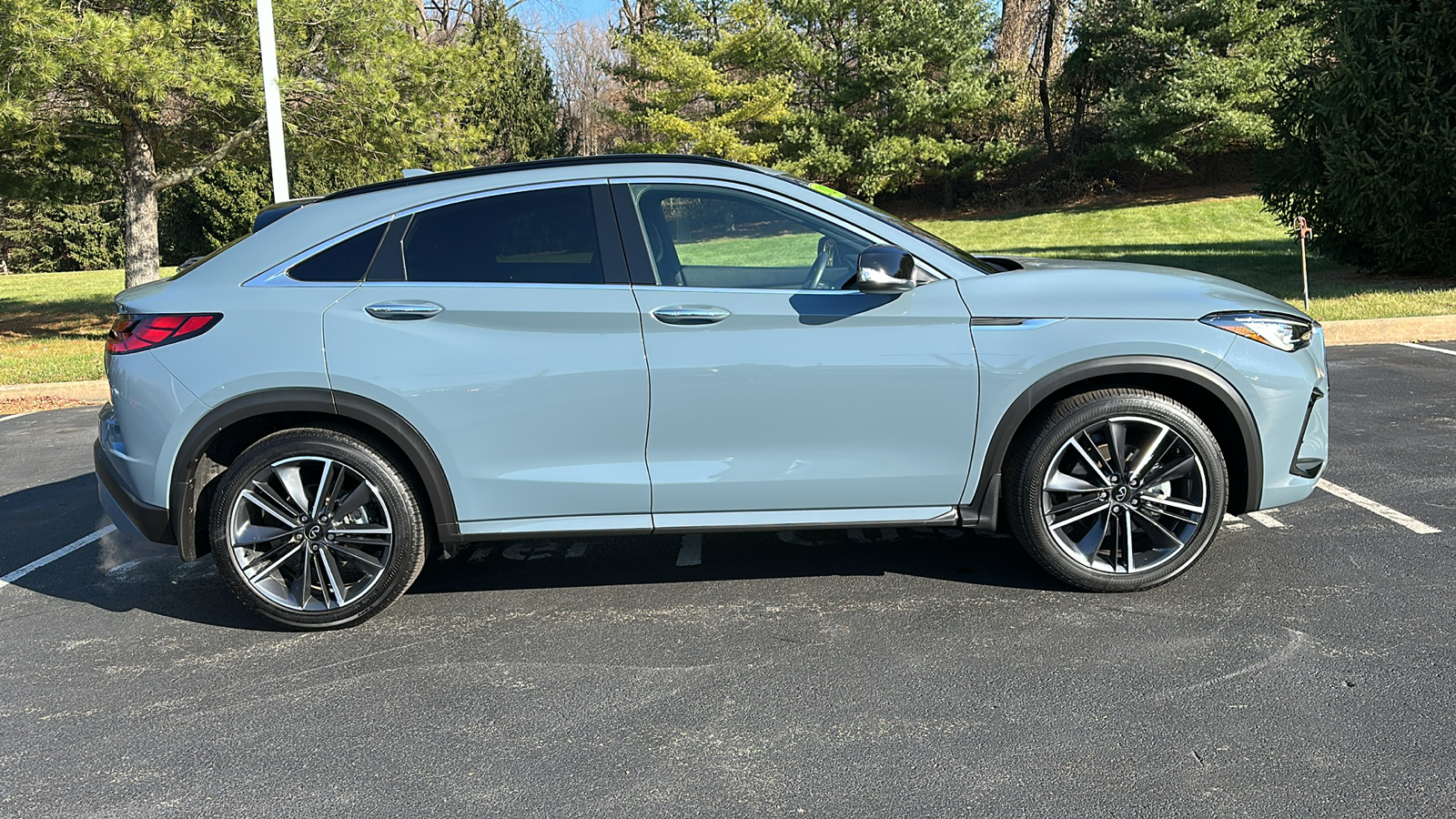 2023 INFINITI QX55 LUXE 28