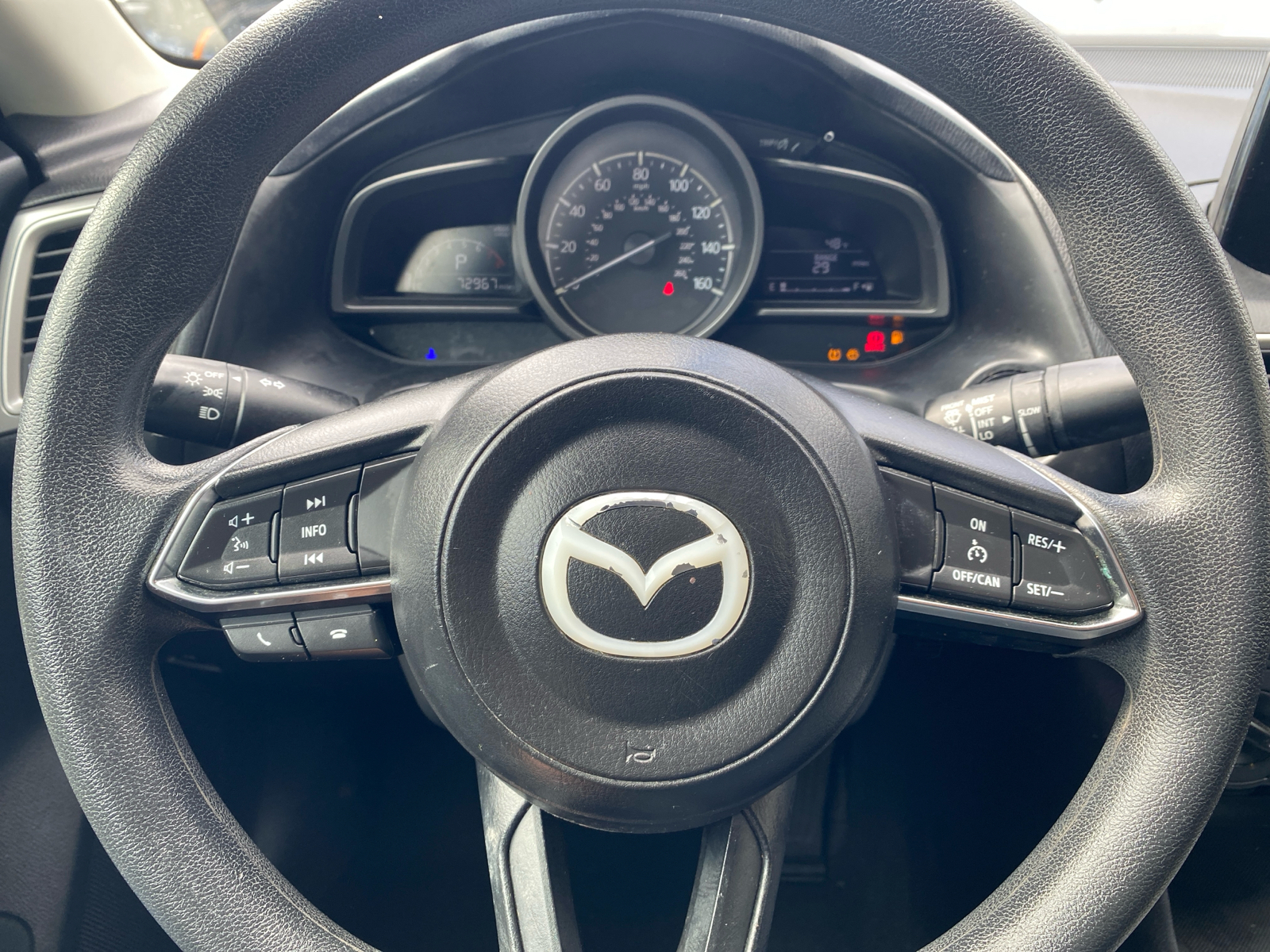 2017 Mazda Mazda3 Sport 12
