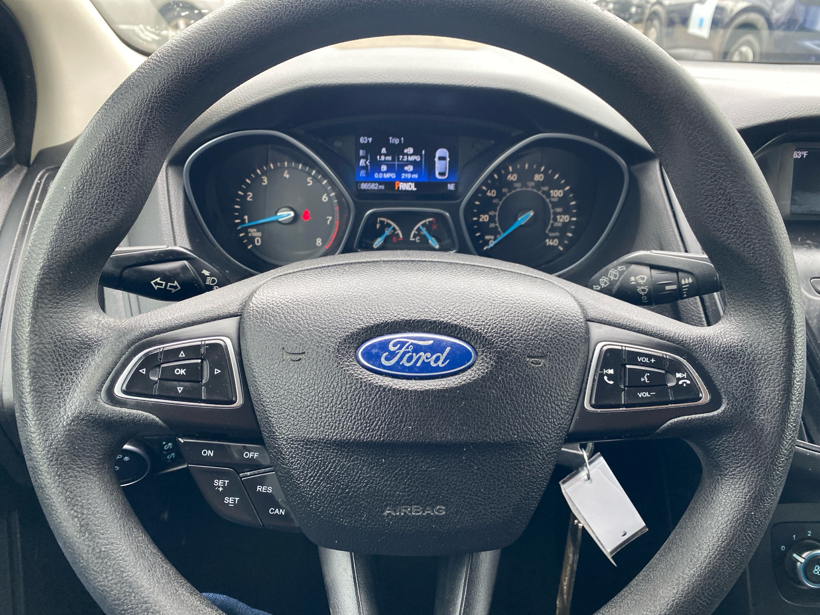 2016 Ford Focus SE 13