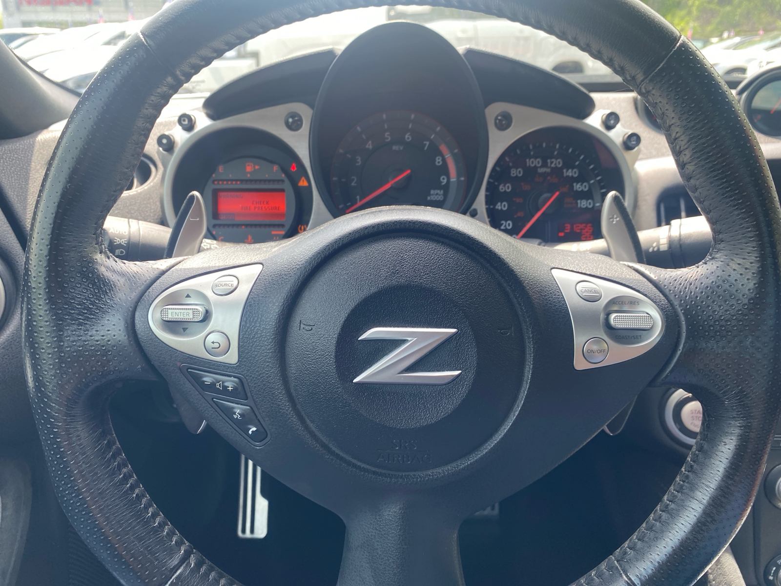 2016 Nissan 370Z Touring 11