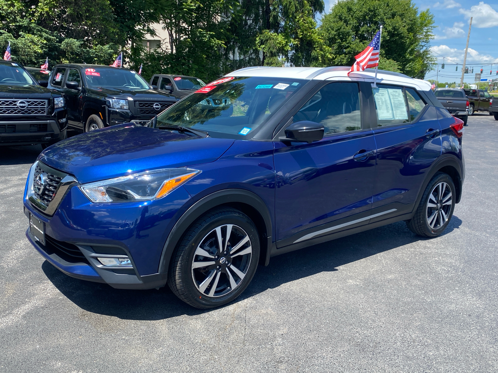 2019 Nissan Kicks SR 3