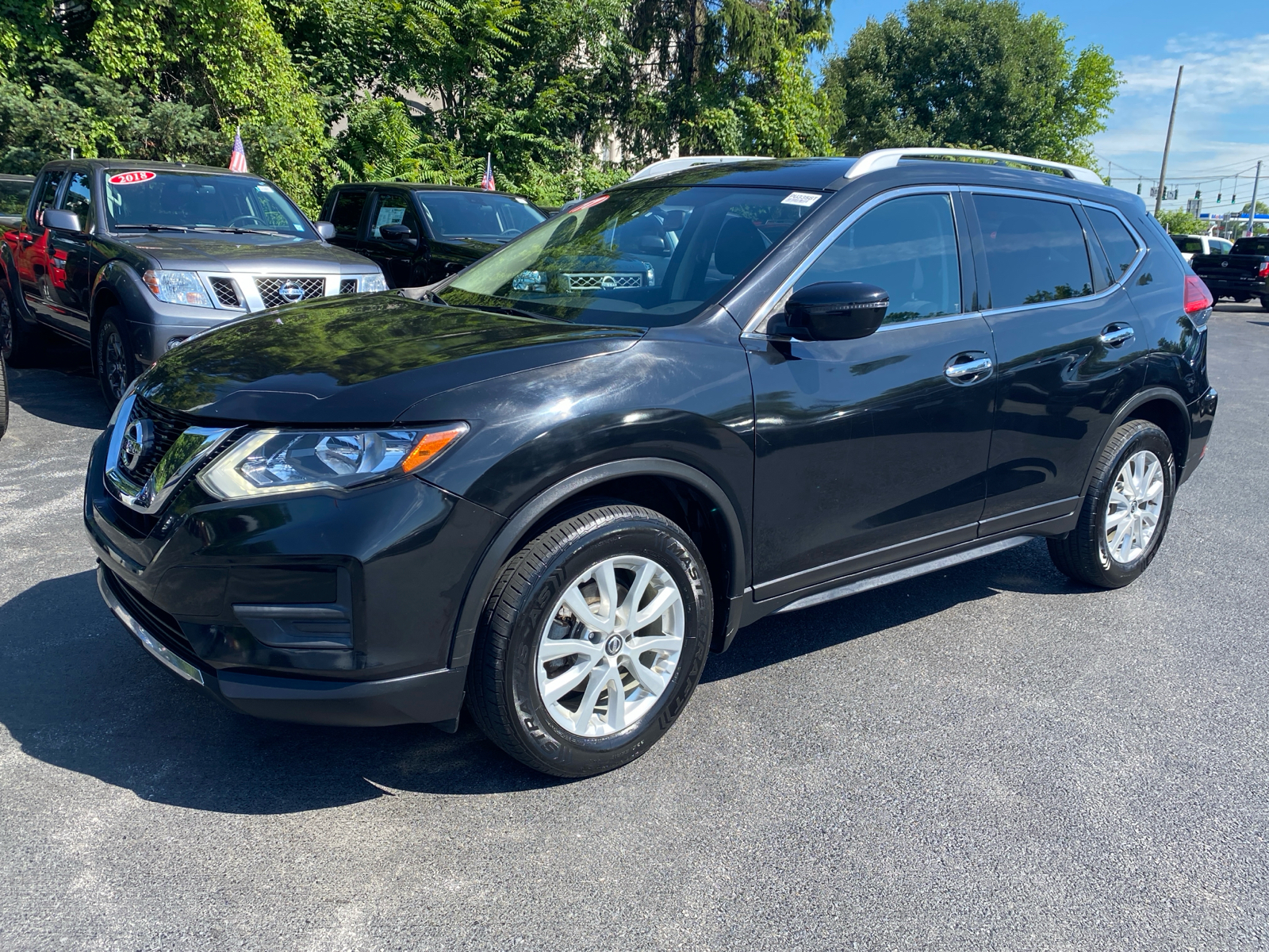 2017 Nissan Rogue SV 3