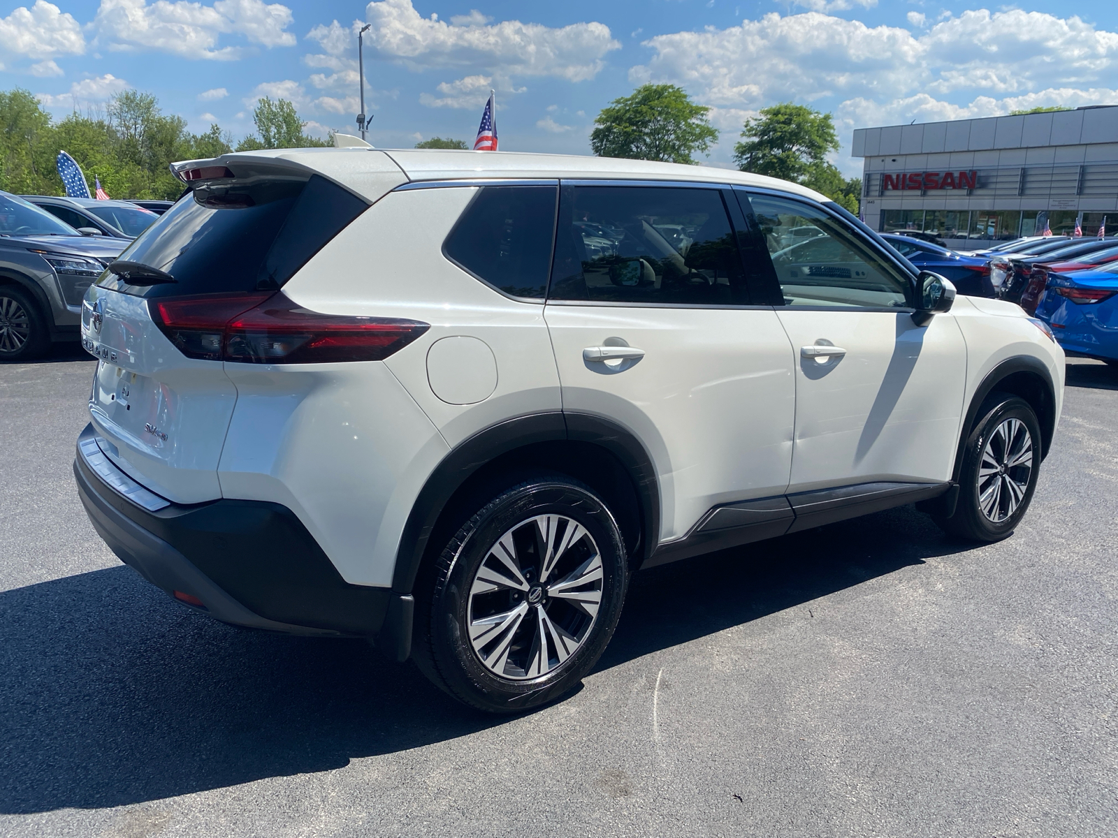 2021 Nissan Rogue SV 7