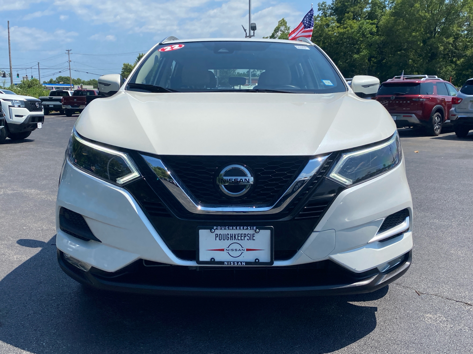 2022 Nissan Rogue Sport SL 2