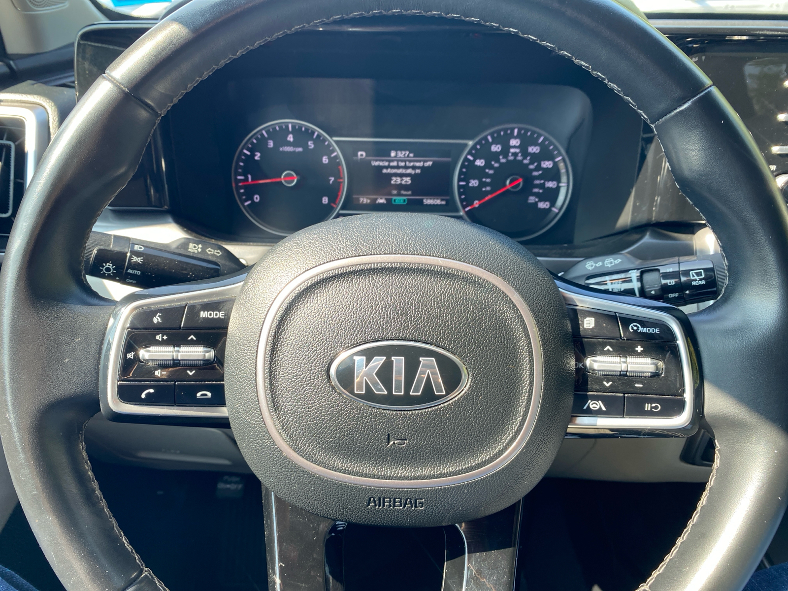 2021 Kia Sorento S 13