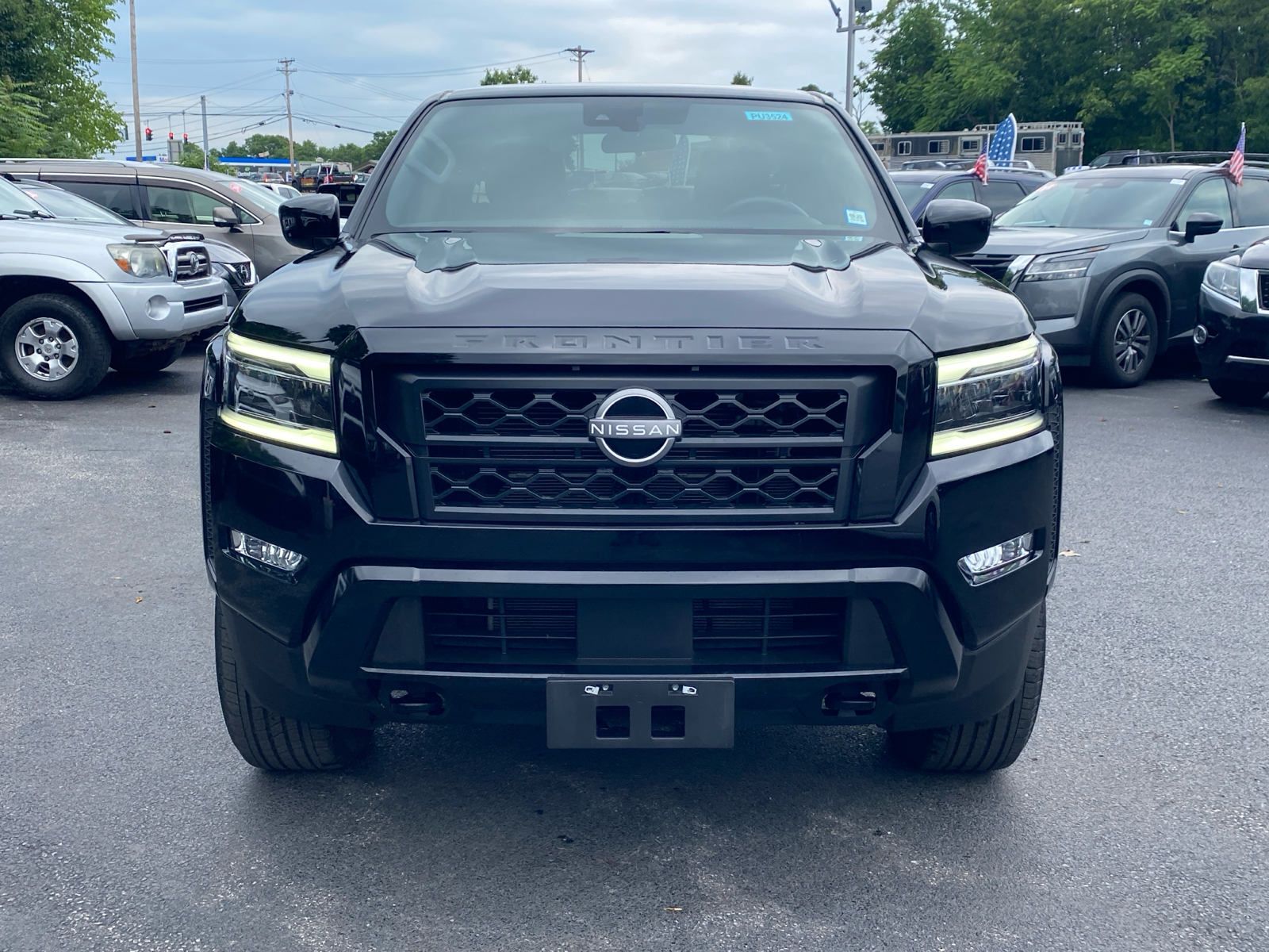 2023 Nissan Frontier SV 2