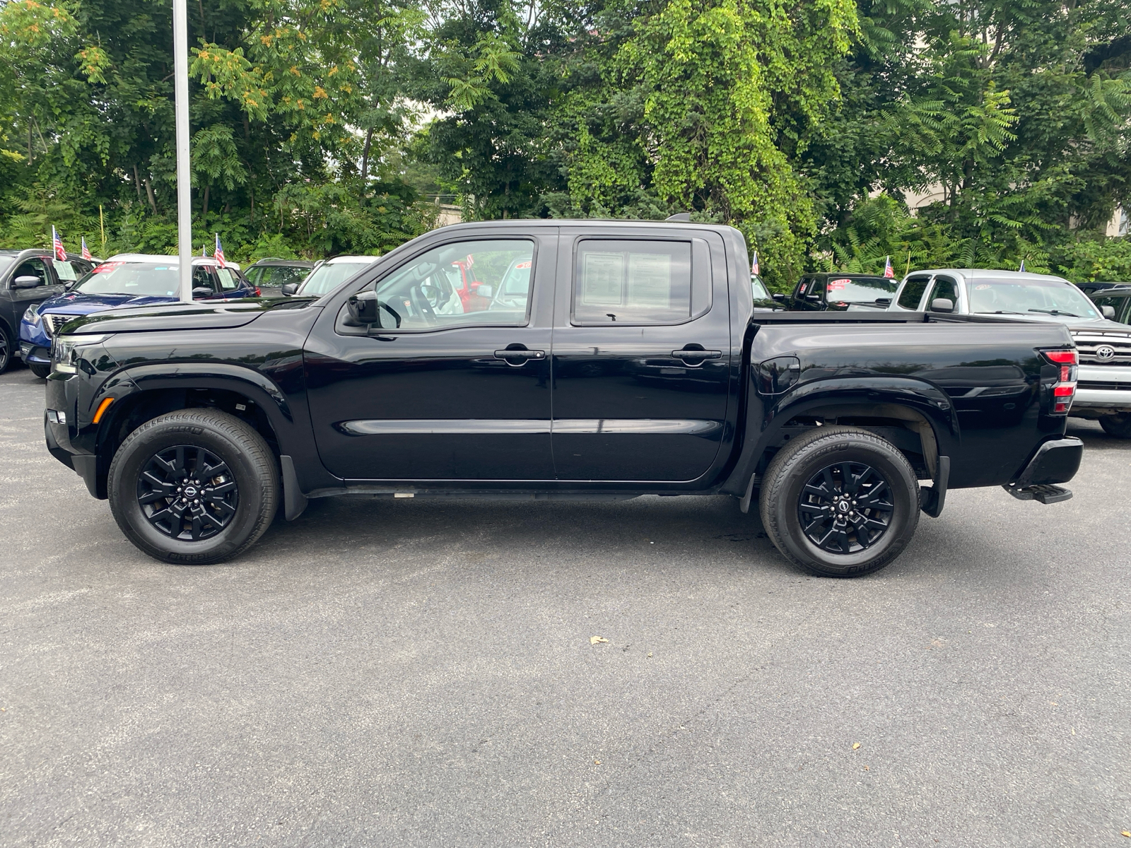 2023 Nissan Frontier SV 4