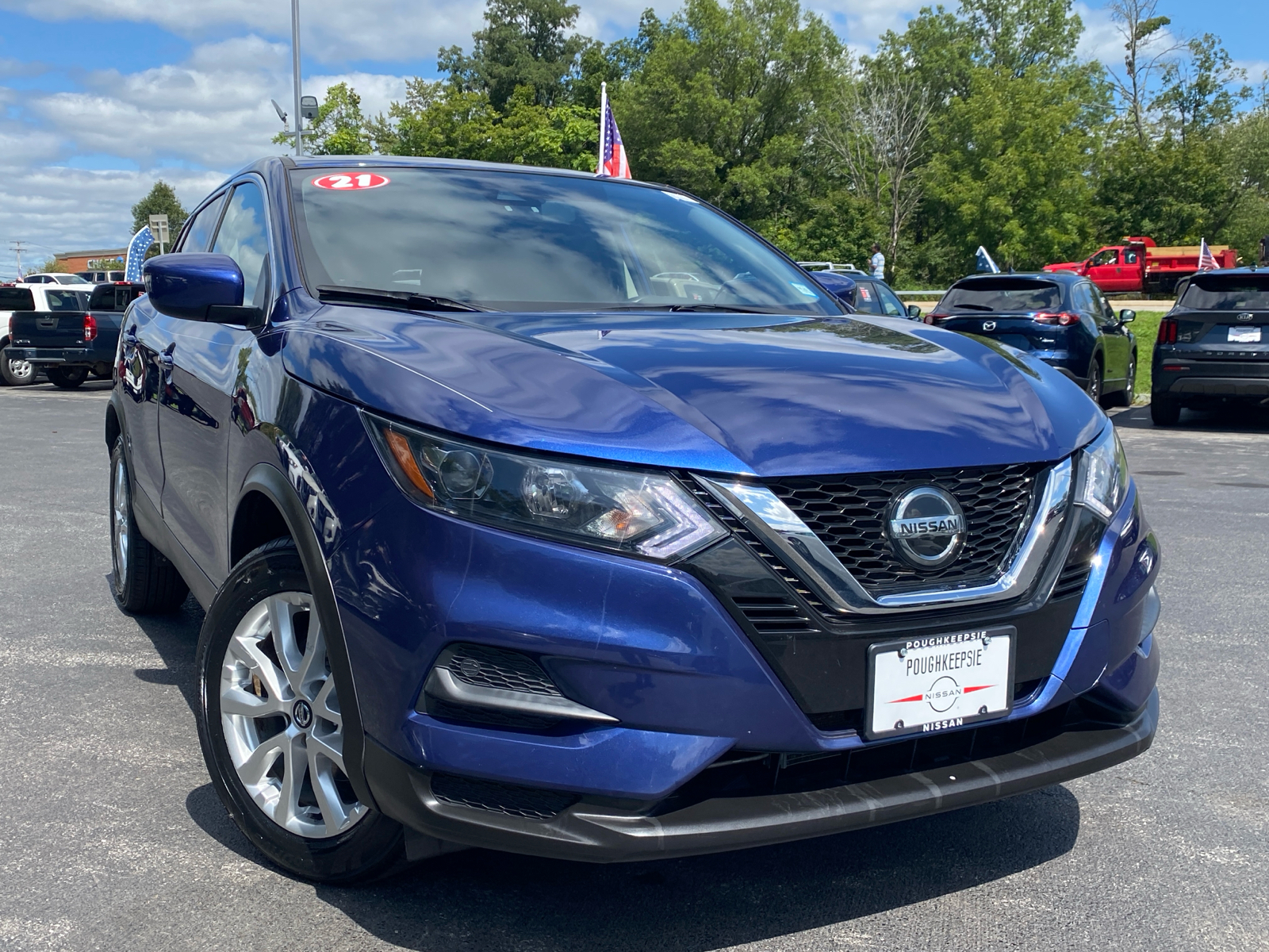 2021 Nissan Rogue Sport S 1