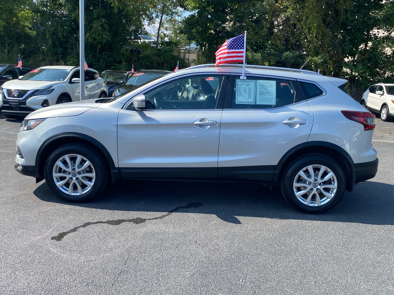 2021 Nissan Rogue Sport SV 4