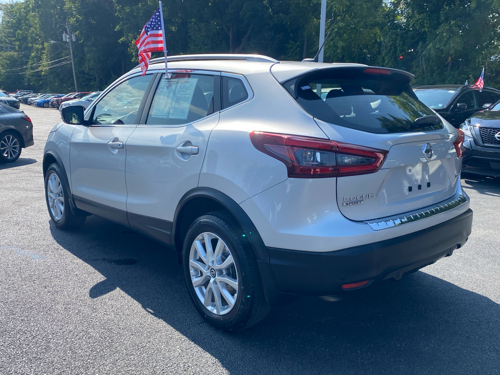 2021 Nissan Rogue Sport SV 5