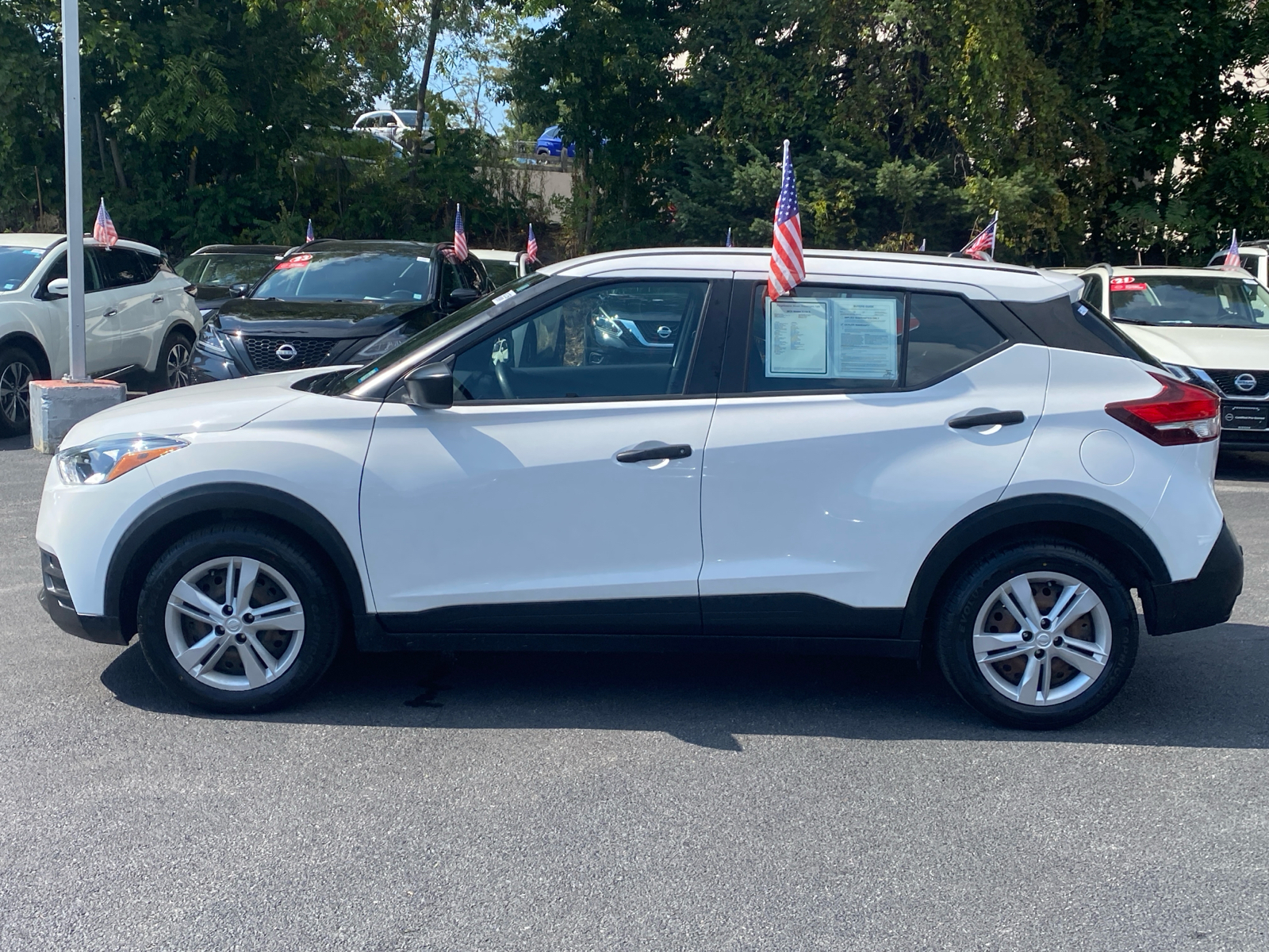 2020 Nissan Kicks S 4