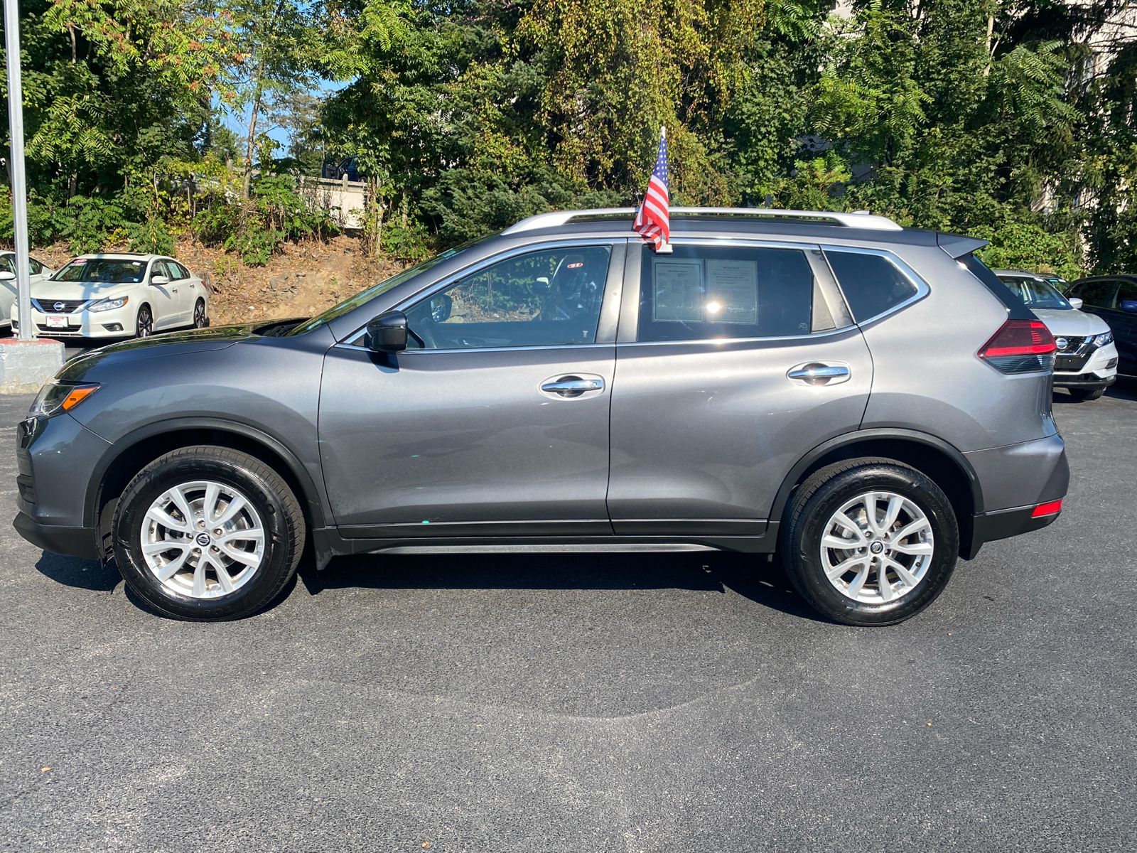 2019 Nissan Rogue S 4