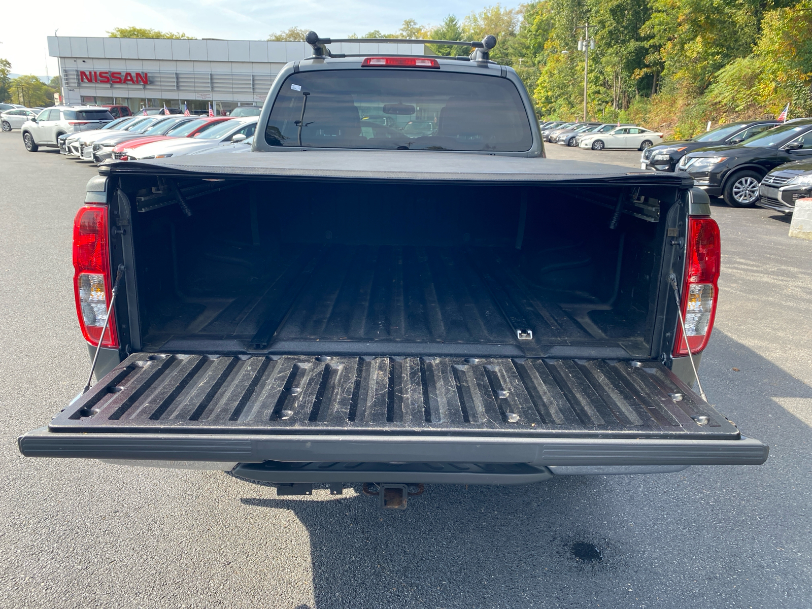 2009 Nissan Frontier LE 26