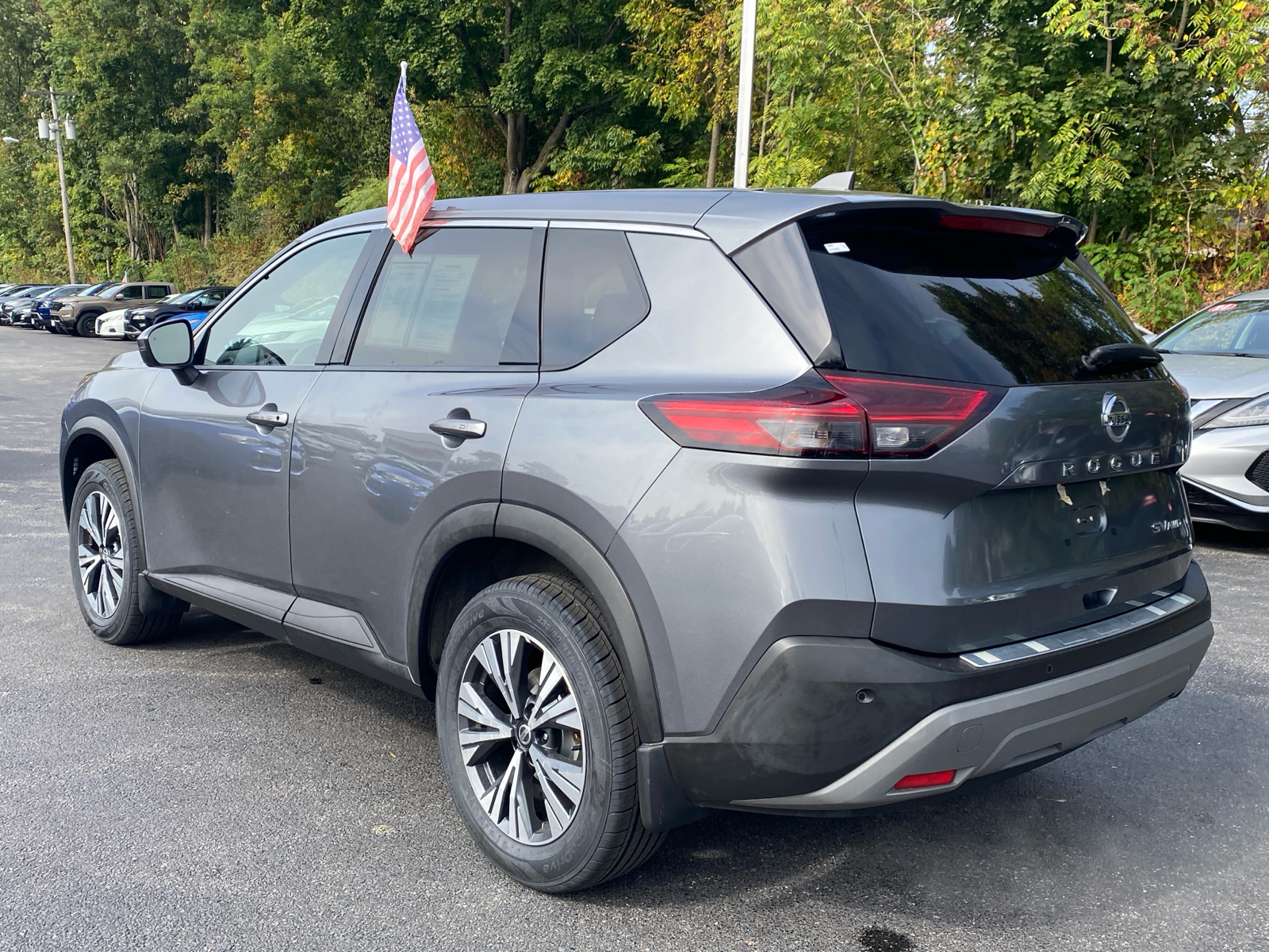 2021 Nissan Rogue SV 4