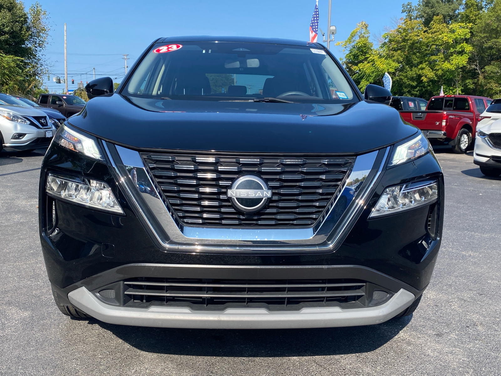 2023 Nissan Rogue SV 2