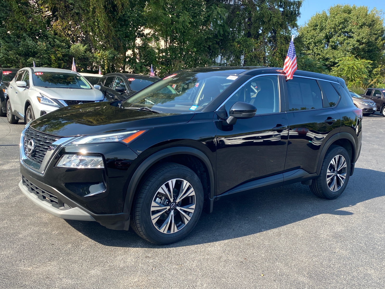 2023 Nissan Rogue SV 3