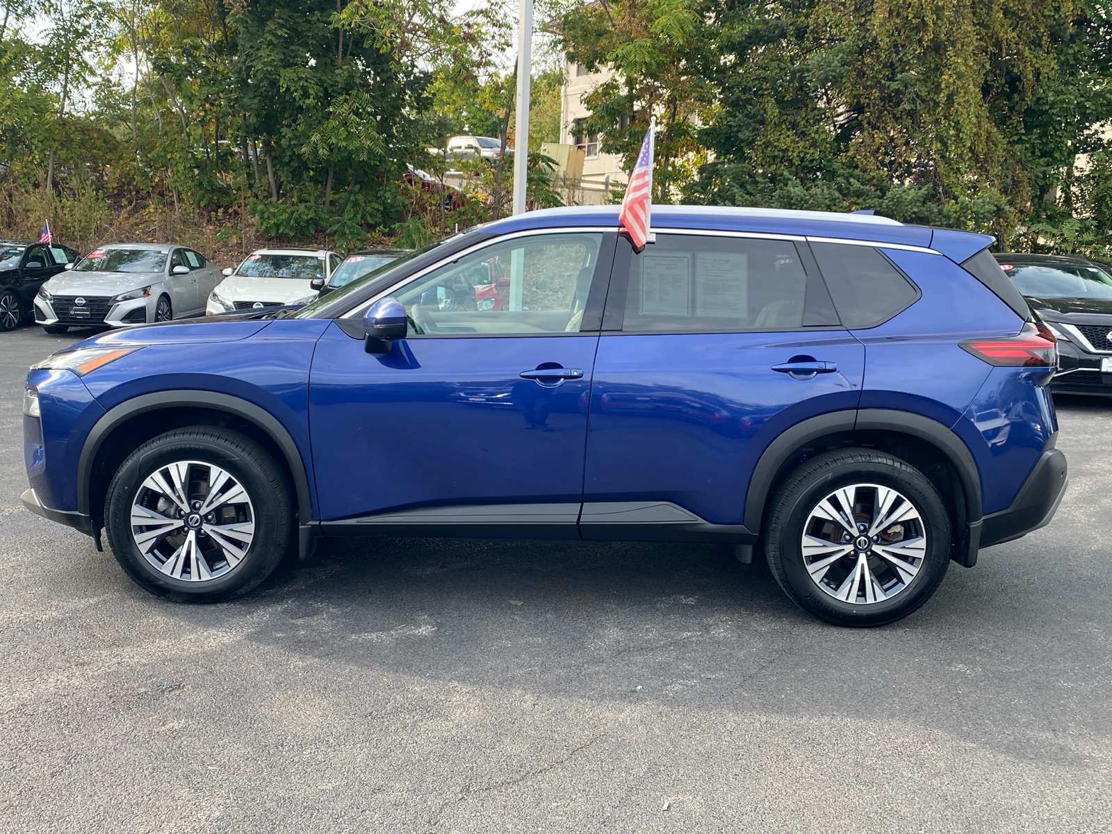 2021 Nissan Rogue SV 4