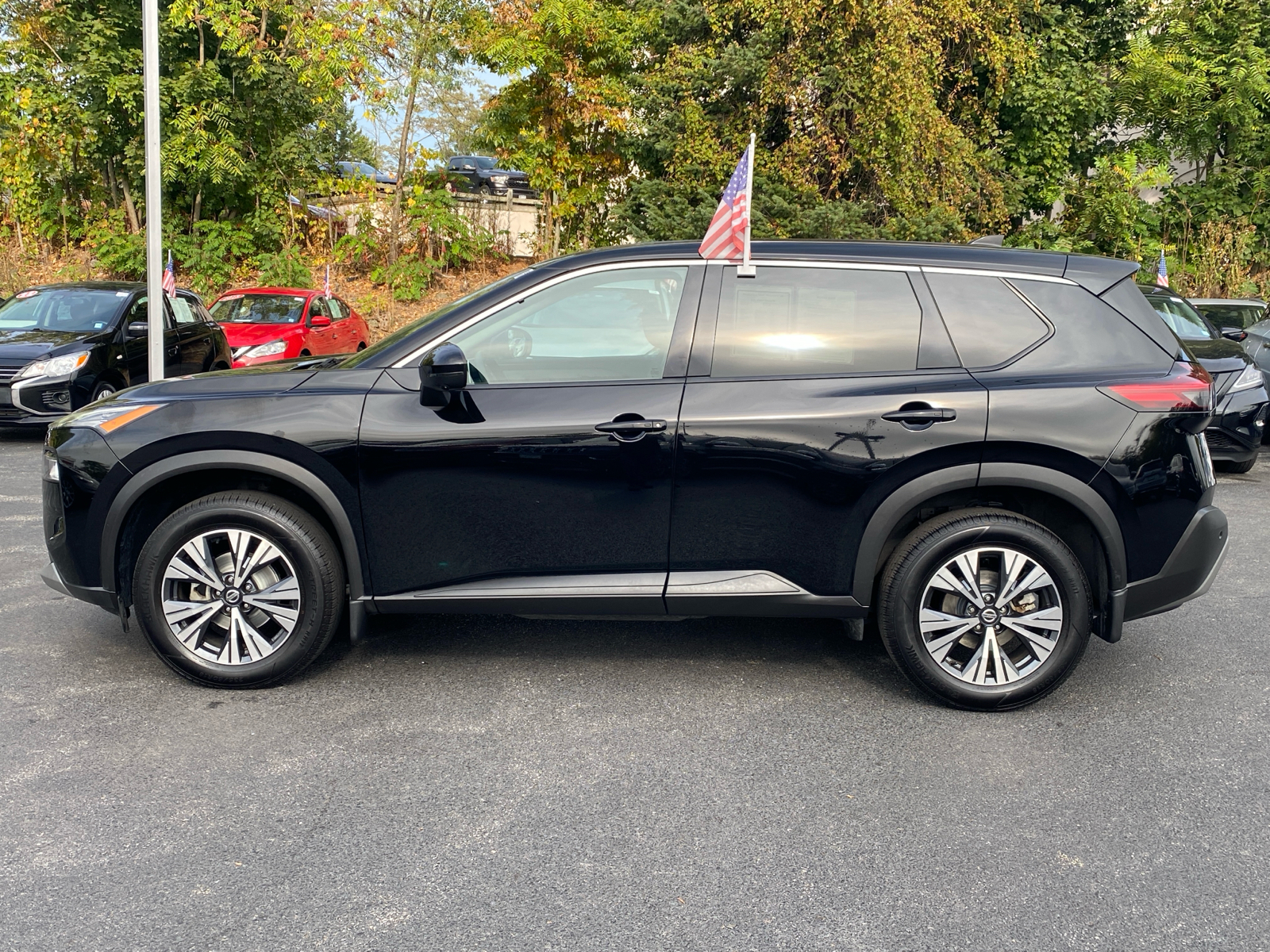 2021 Nissan Rogue SV 4