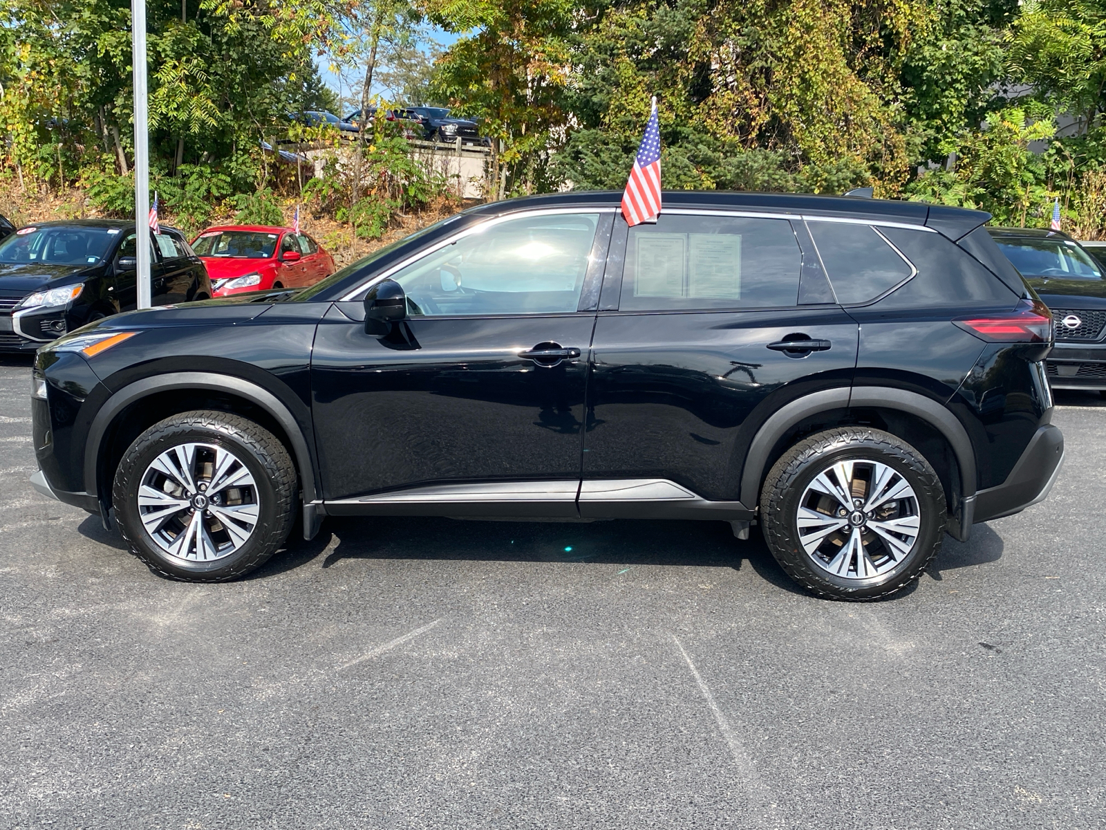 2021 Nissan Rogue SV 4