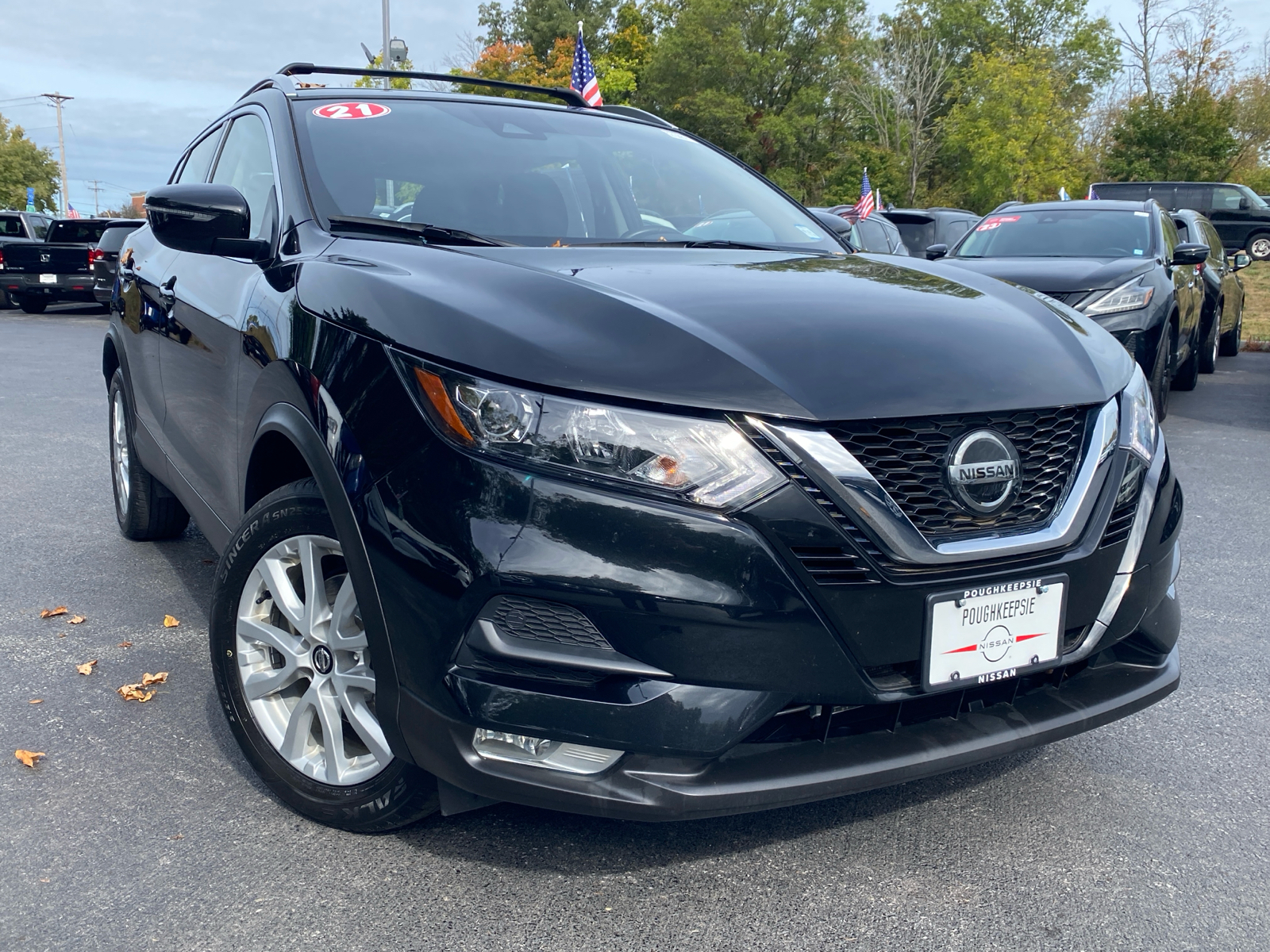 2021 Nissan Rogue Sport SV 1