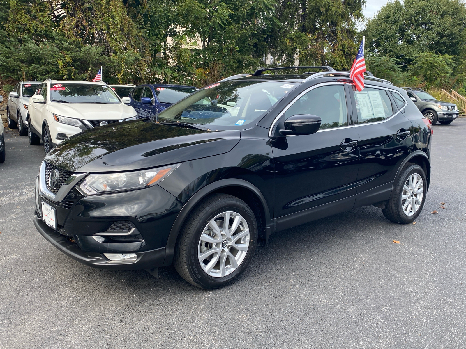 2021 Nissan Rogue Sport SV 3