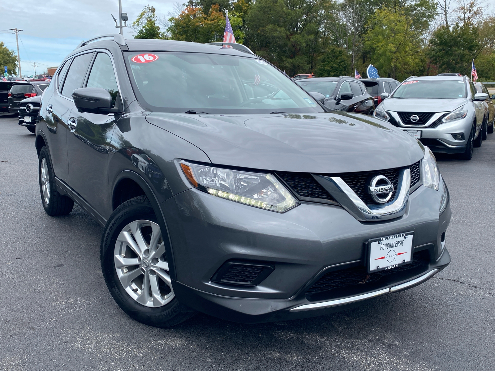 2016 Nissan Rogue SV 1