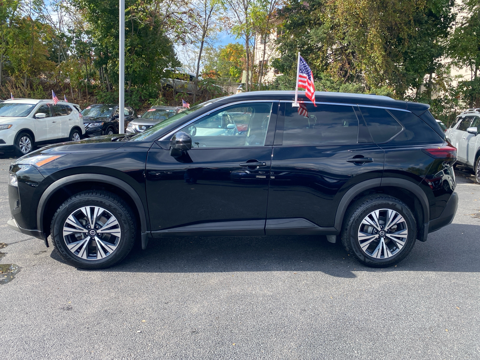 2021 Nissan Rogue SV 4