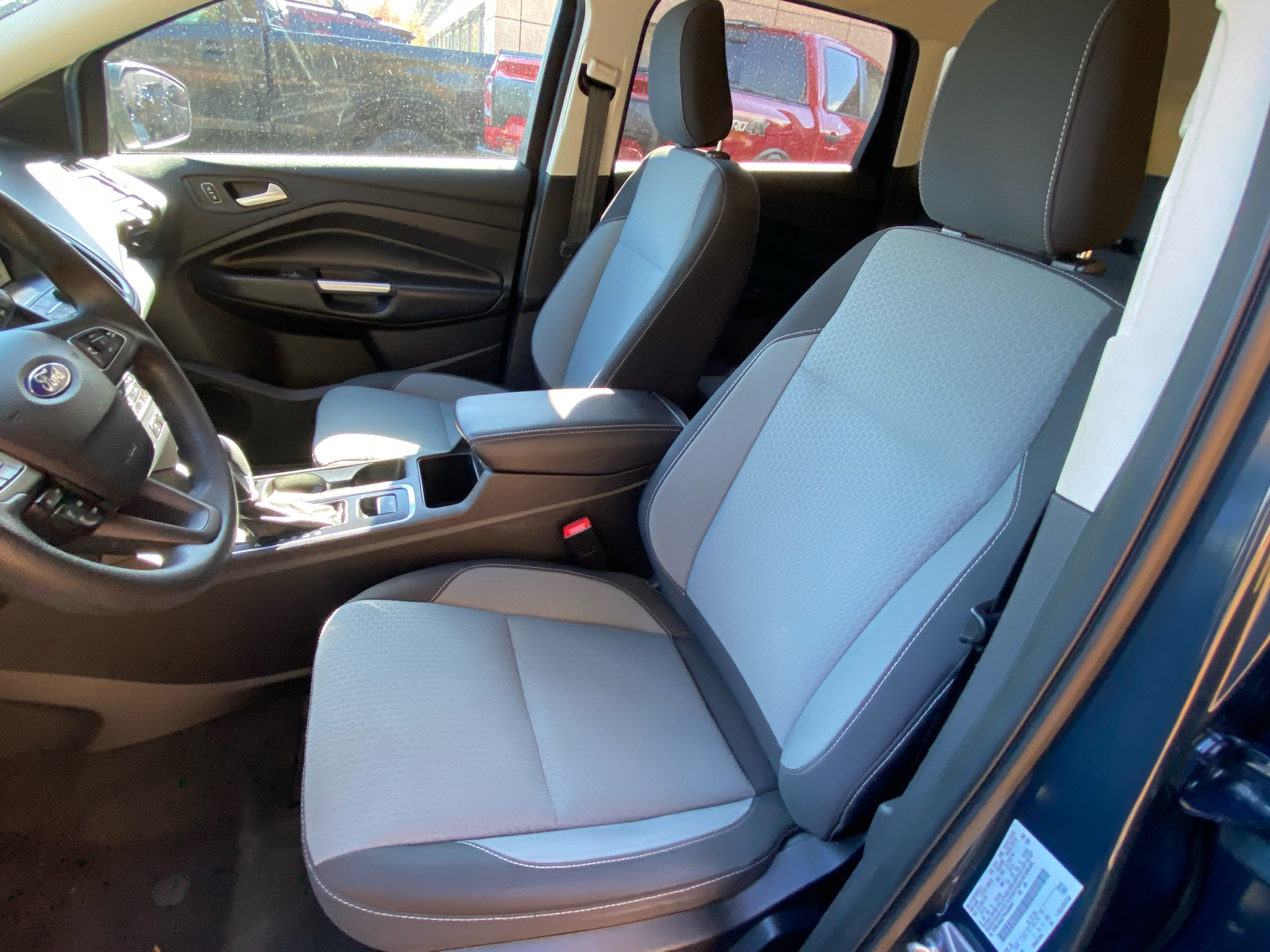 2019 Ford Escape SE 23