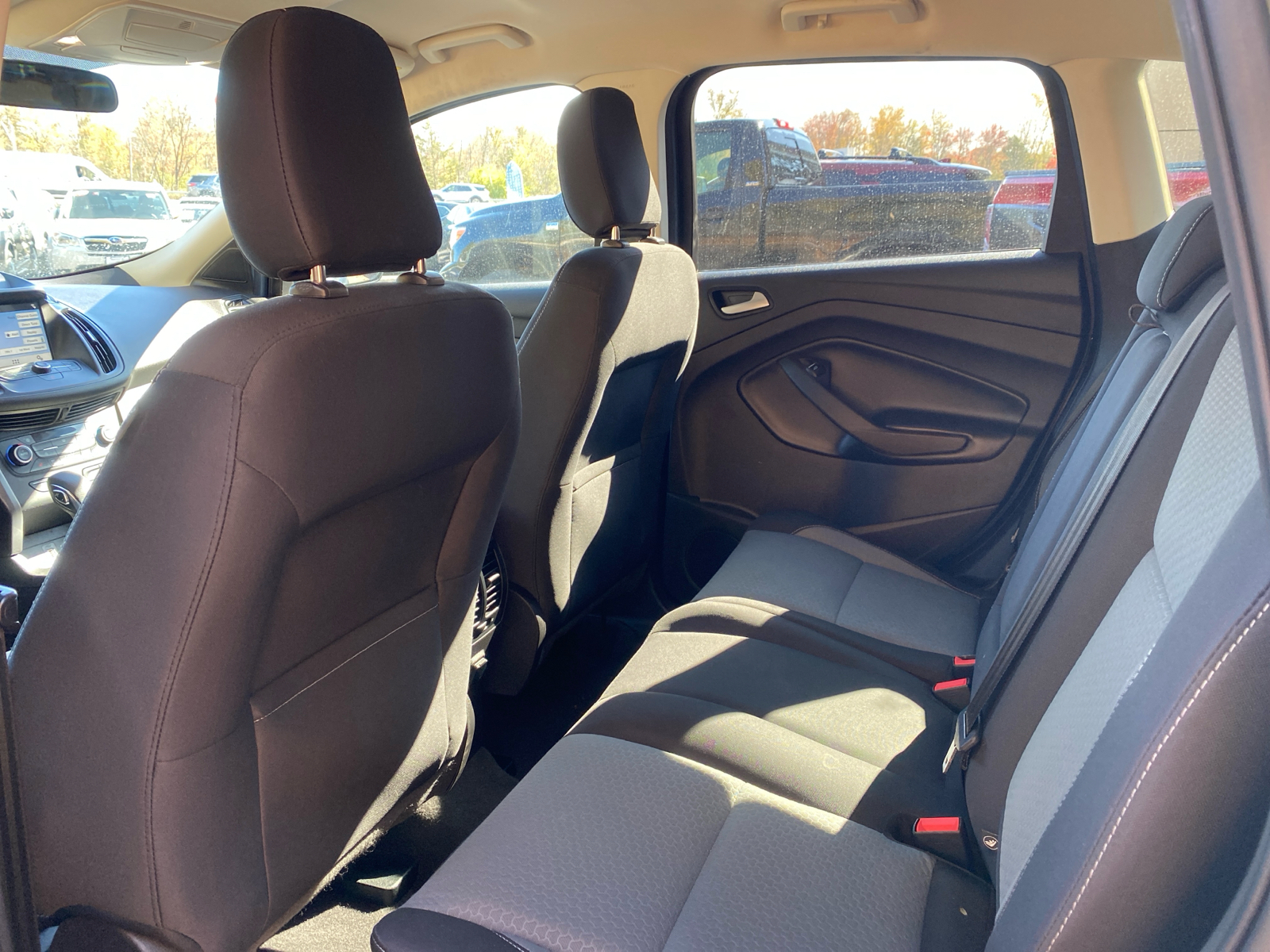 2019 Ford Escape SE 25