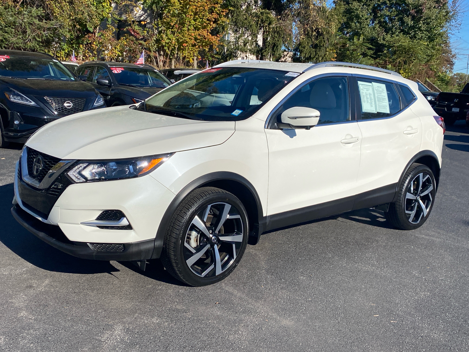 2022 Nissan Rogue Sport SL 3