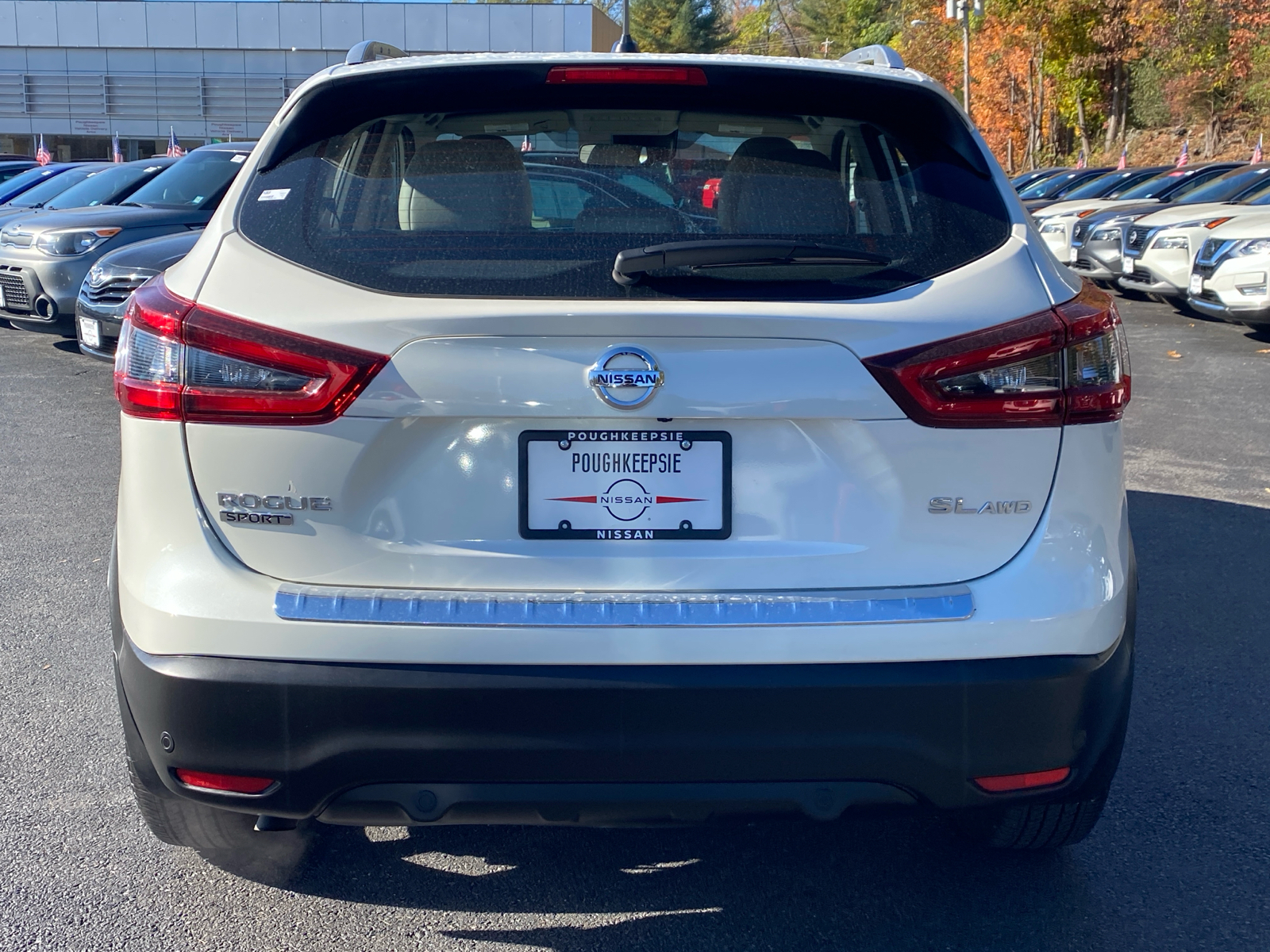 2022 Nissan Rogue Sport SL 6