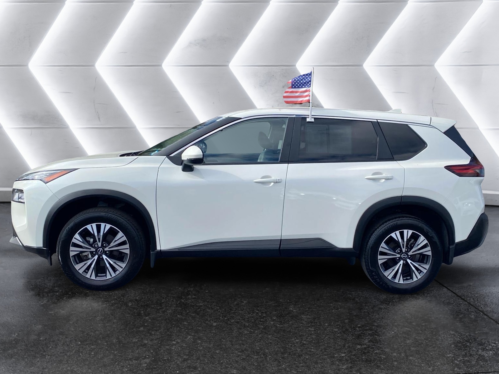 2023 Nissan Rogue SV 4