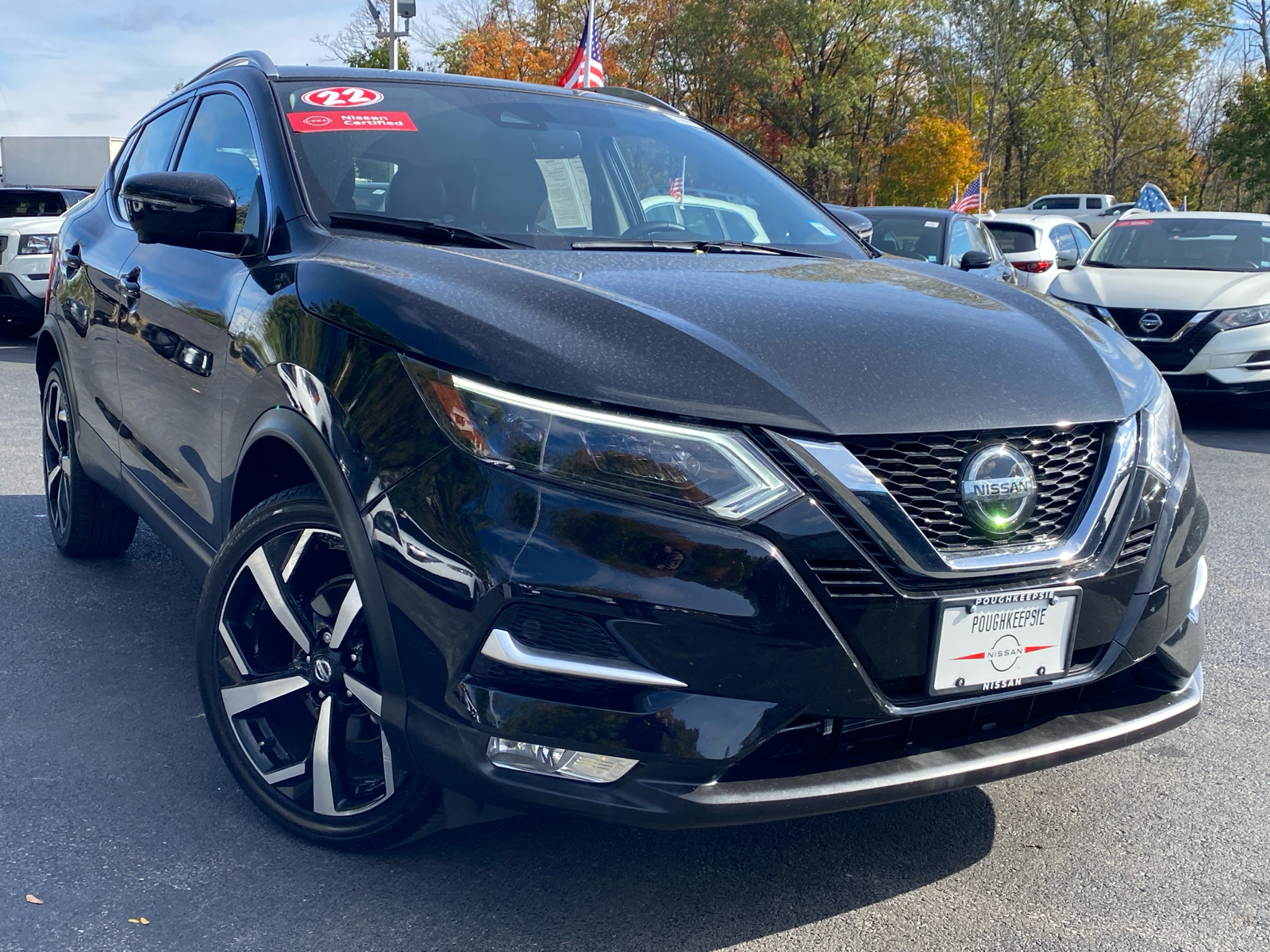 2022 Nissan Rogue Sport SL 1